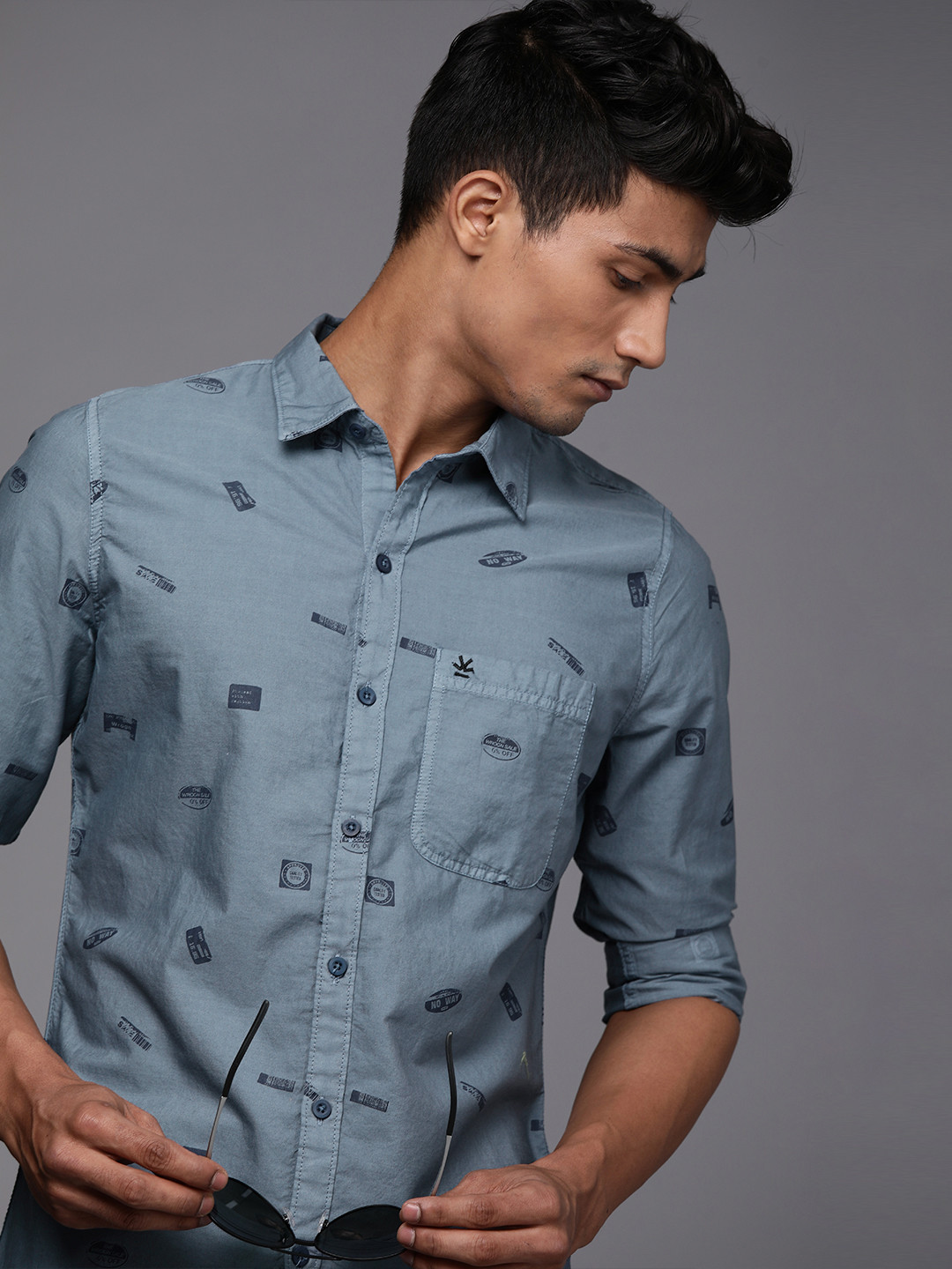

WROGN Men Blue Slim Fit Printed Casual Shirt