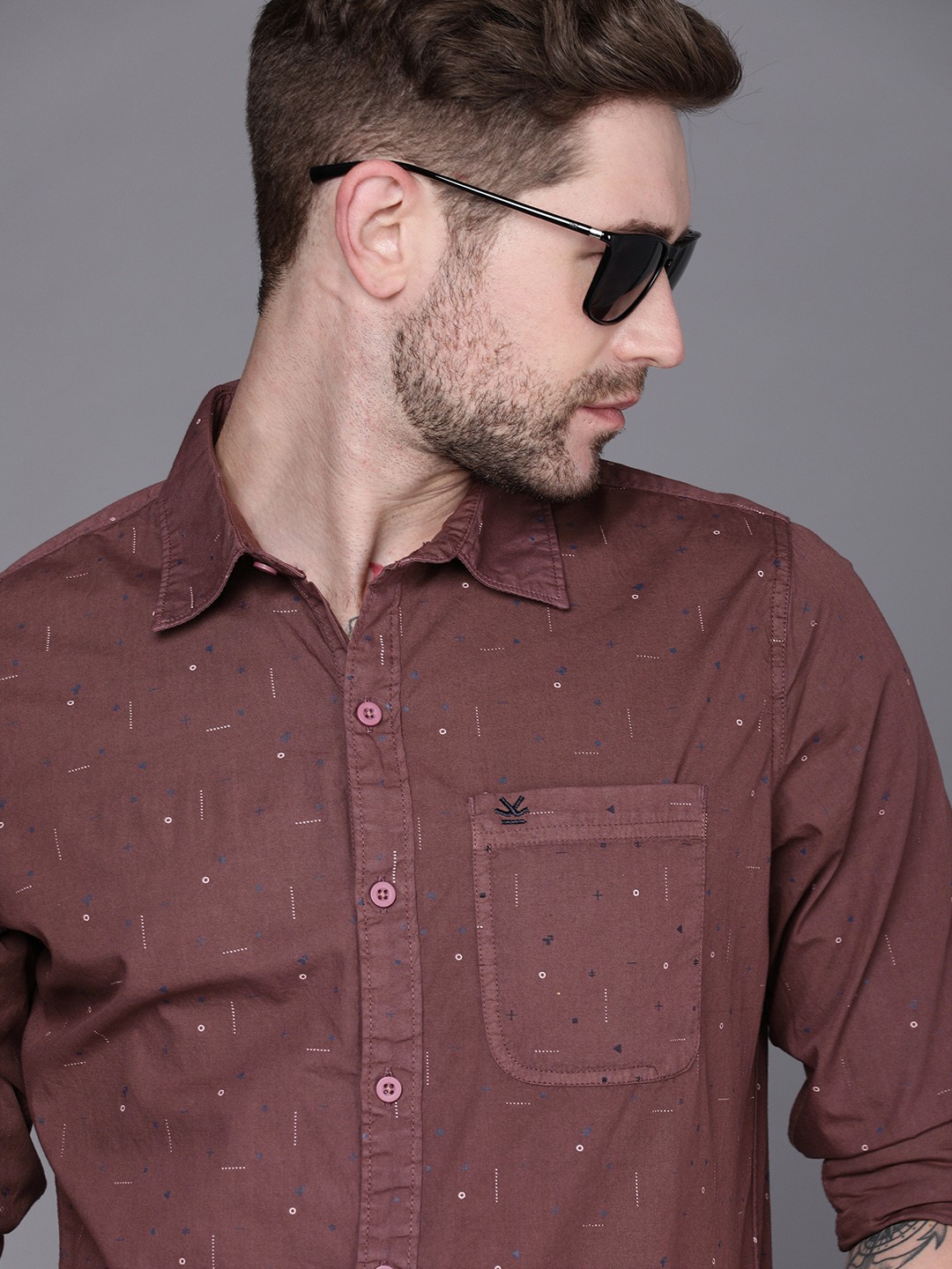 

WROGN Men Burgundy Opaque Printed Pure Cotton Casual Shirt