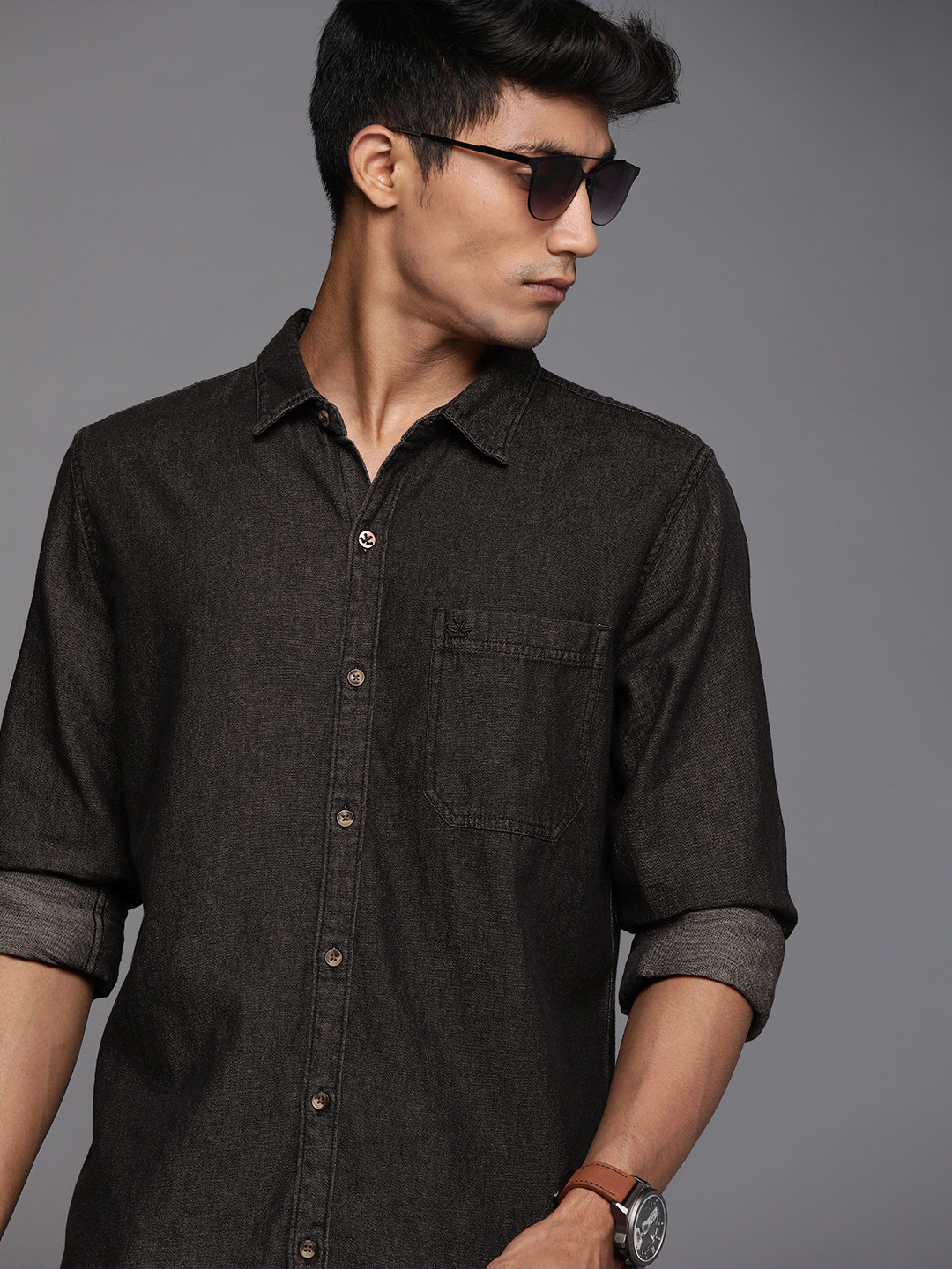 

WROGN Men Grey Solid Slim Fit Chambray Casual Shirt