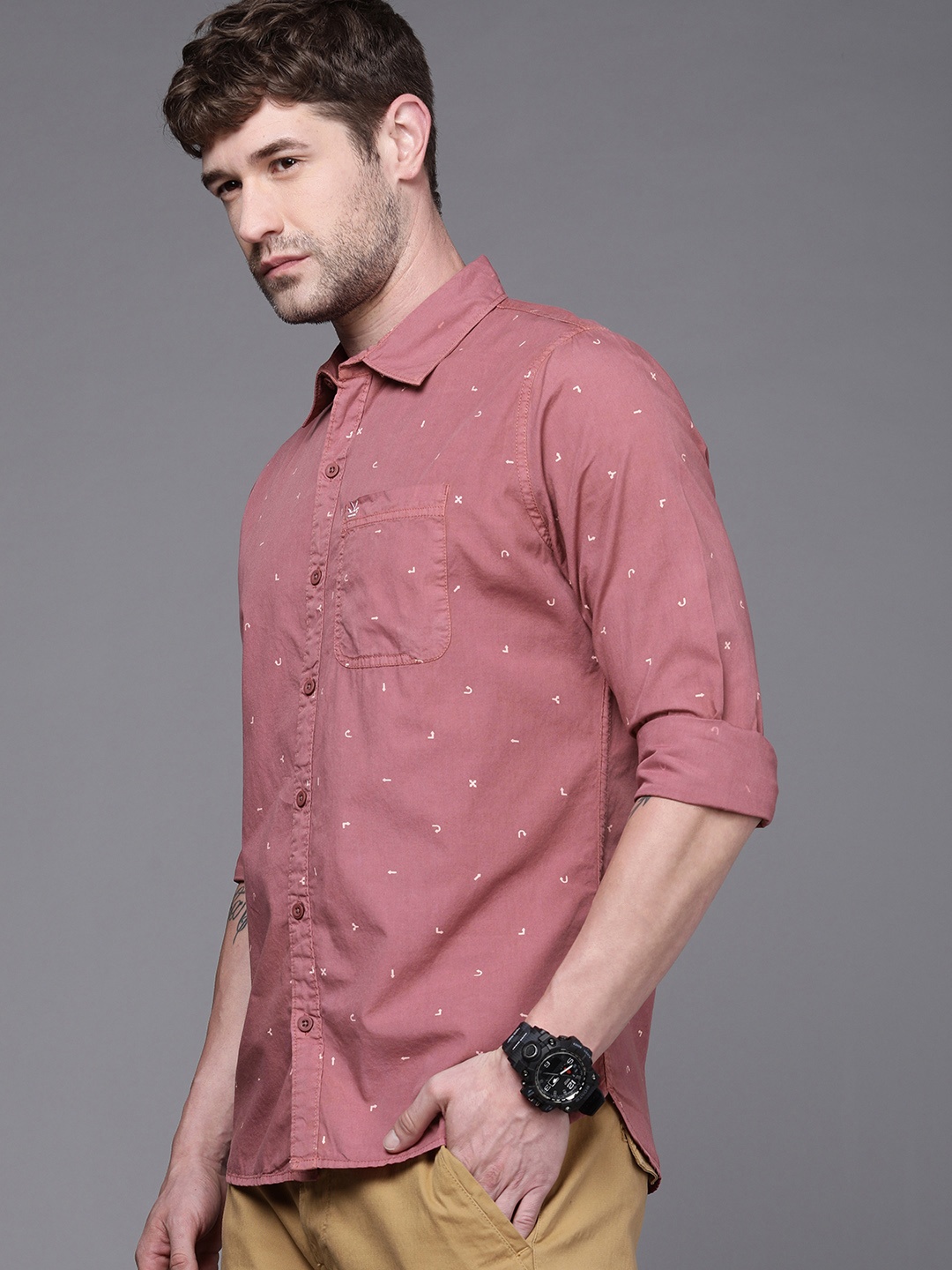 

WROGN Men Pink Slim Fit Opaque Abstract Print Casual Shirt