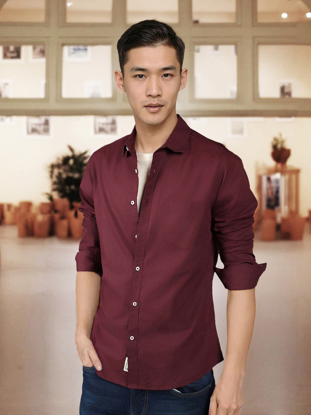 

Dennis Lingo Men Maroon Solid Slim Fit Cotton Casual Shirt