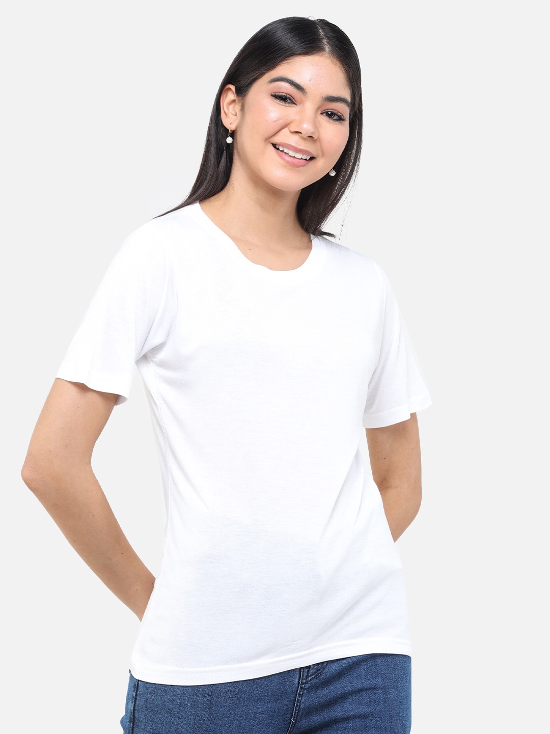 

DECHEN Women White Solid Round Neck T-shirt
