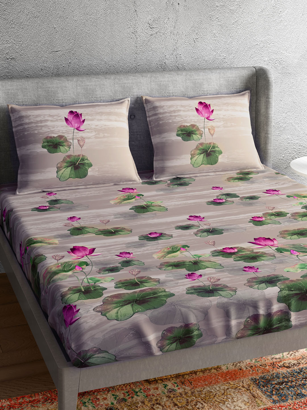 

PETAL HOME Beige & Green Floral 300 TC Cotton 1 King Bedsheet with 2 Pillow Covers