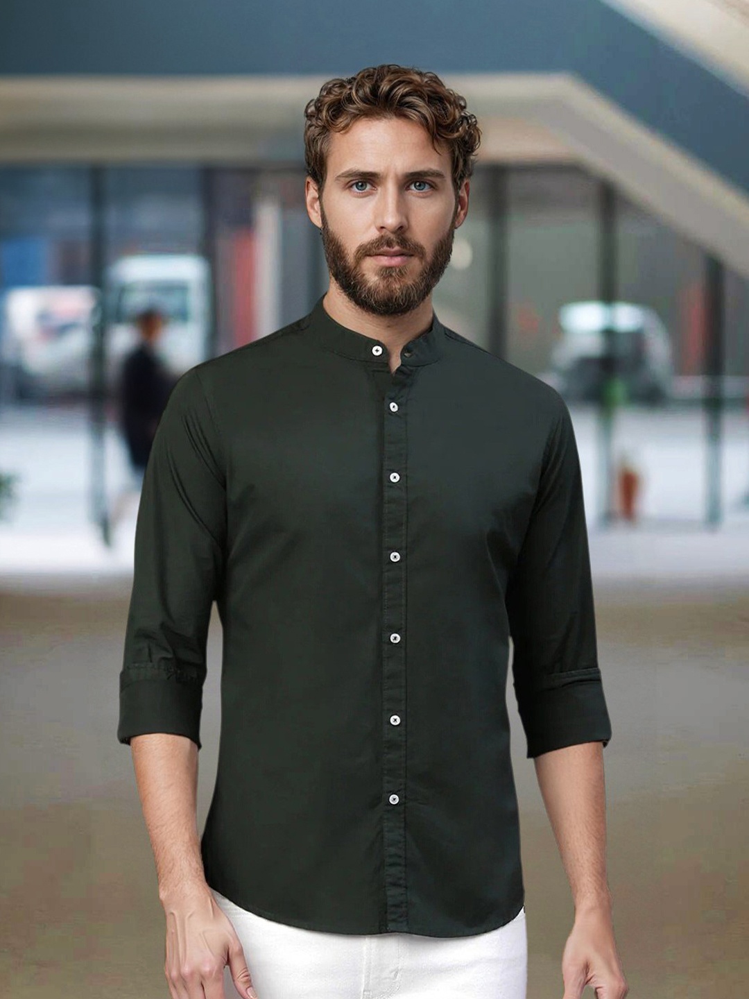 

Dennis Lingo Men Green Comfort Slim Fit Solid Pure Cotton Casual Shirt