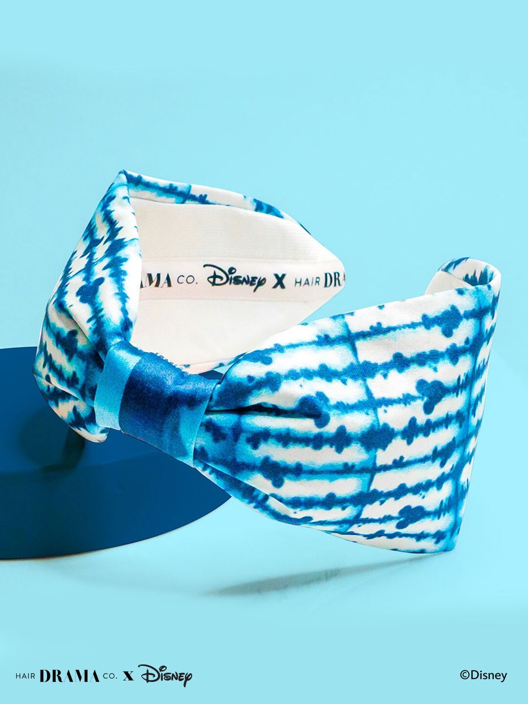 

HAIR DRAMA CO. X Disney Mickey Blue & Off-White Tie & Dye Knotted Headband