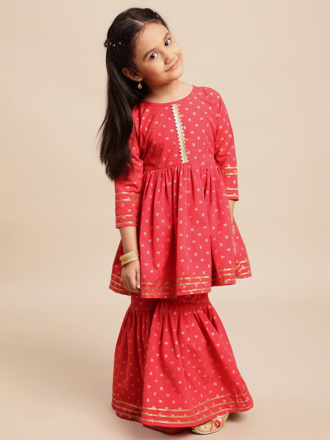 

Ahalyaa Girls Red & Gold-Toned Paisley Printed Empire Anarkali Foil Pure Cotton Kurta