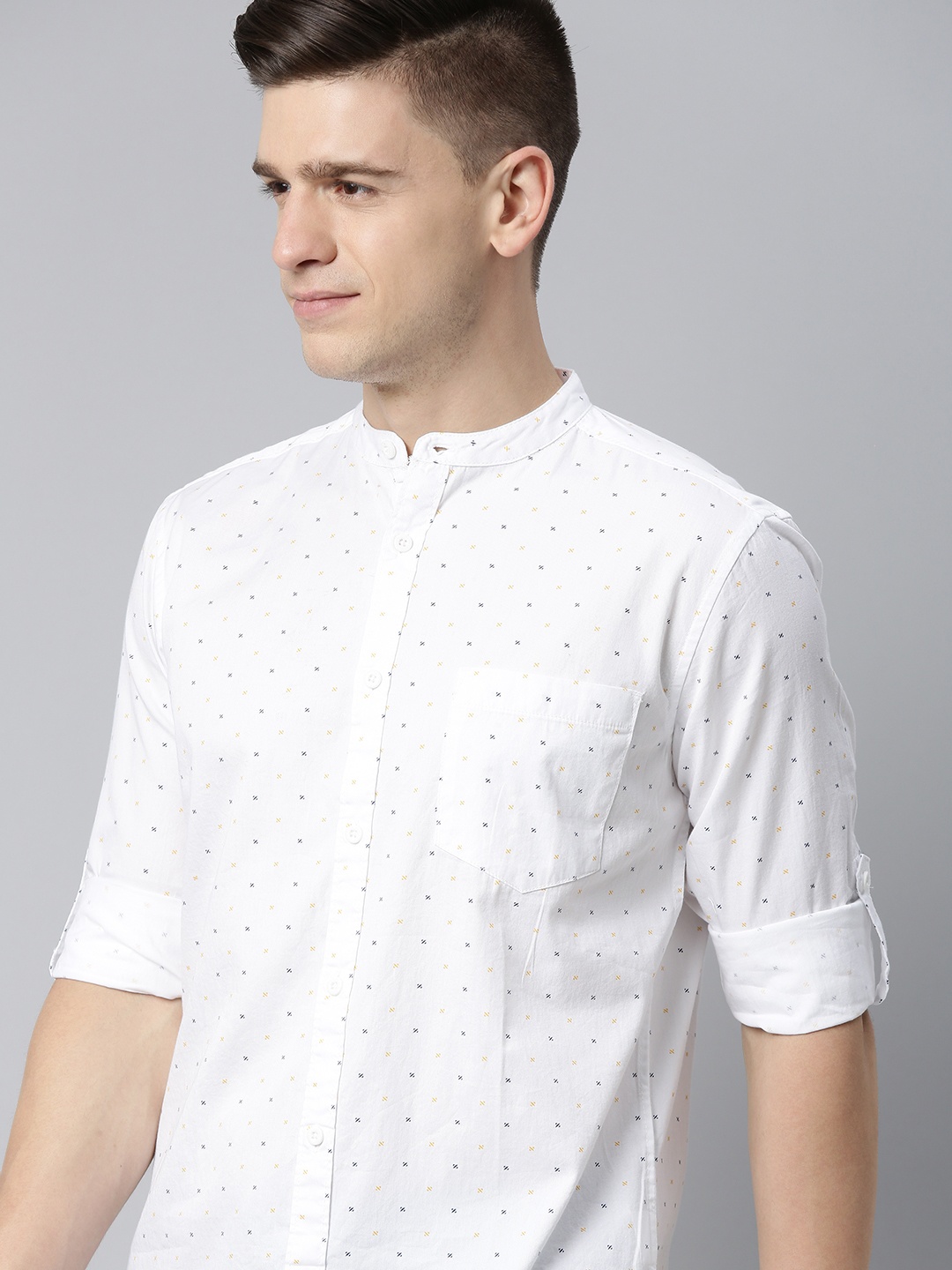 

HERE&NOW Men White & Blue Printed Slim Fit Casual Shirt