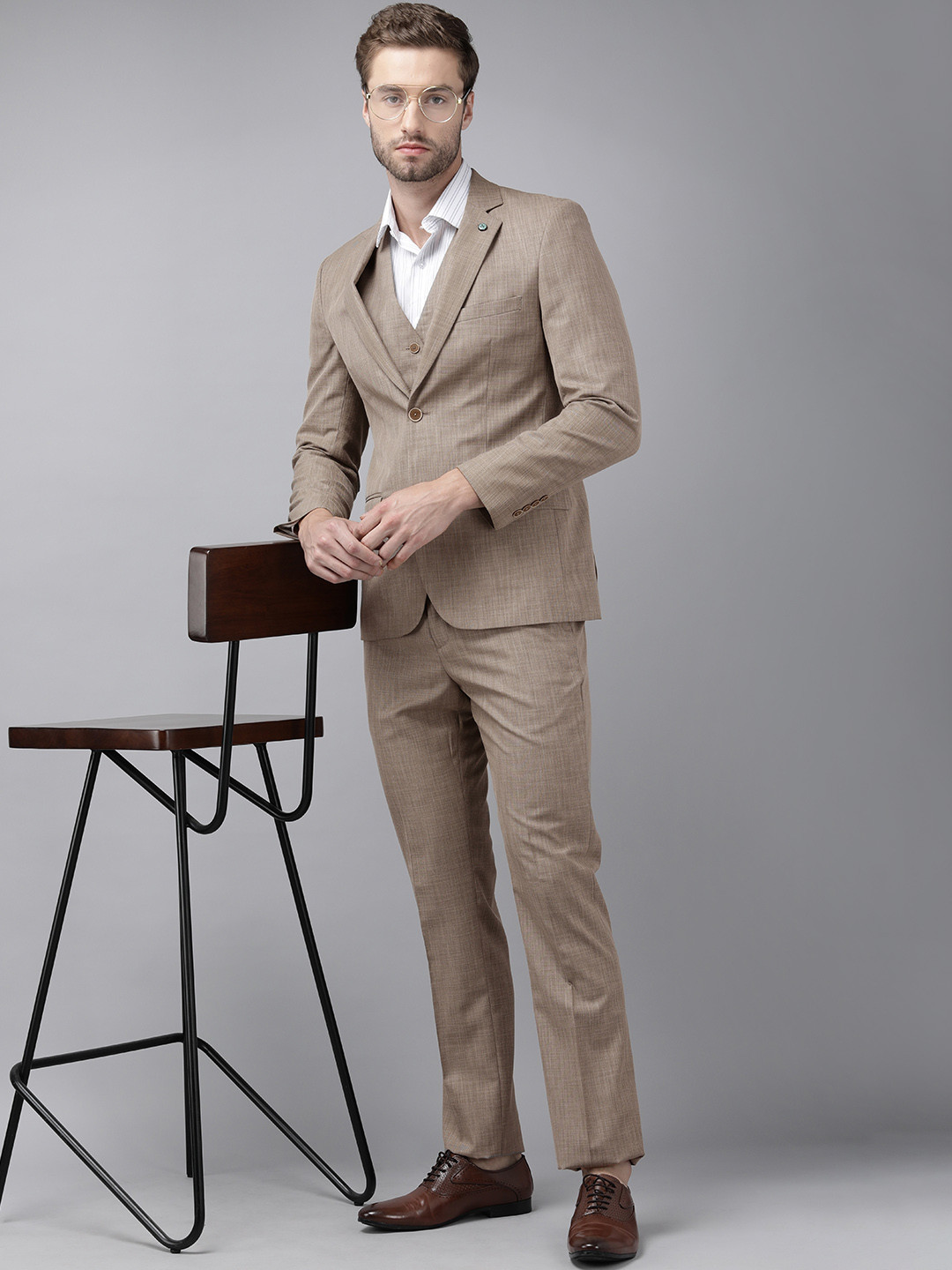 

Arrow Men Beige Tailored Fit Single Breasted Formal Suit