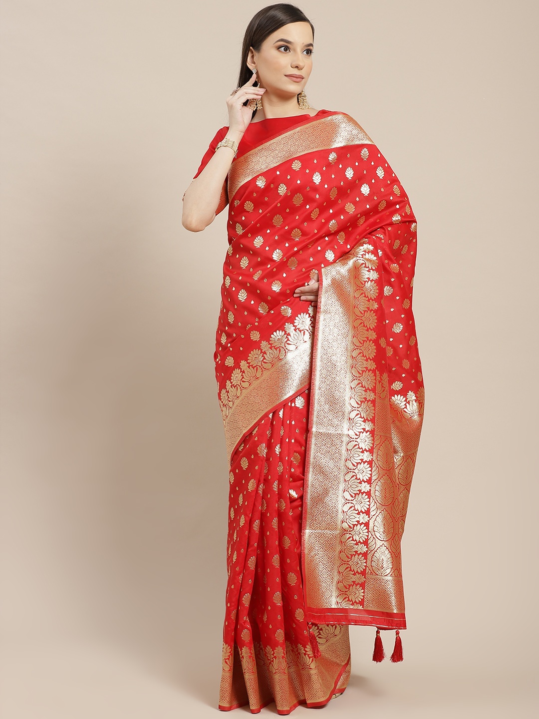 

Inddus Red & Gold-Toned Ethnic Motifs Silk Blend Saree