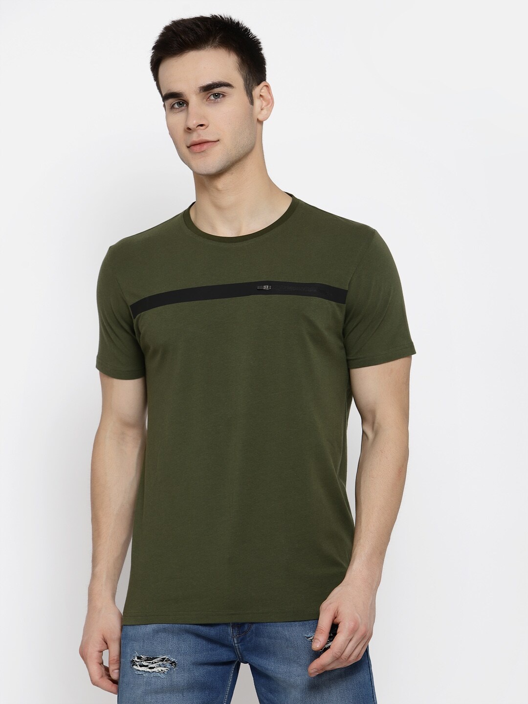 

Pepe Jeans Men Olive Green Solid Round Neck T-shirt