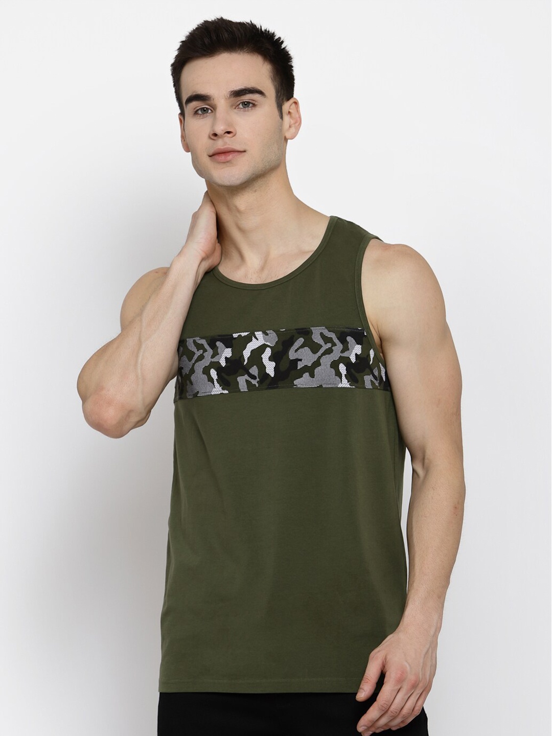 

Pepe Jeans Men Olive Green Printed Round Neck T-shirt