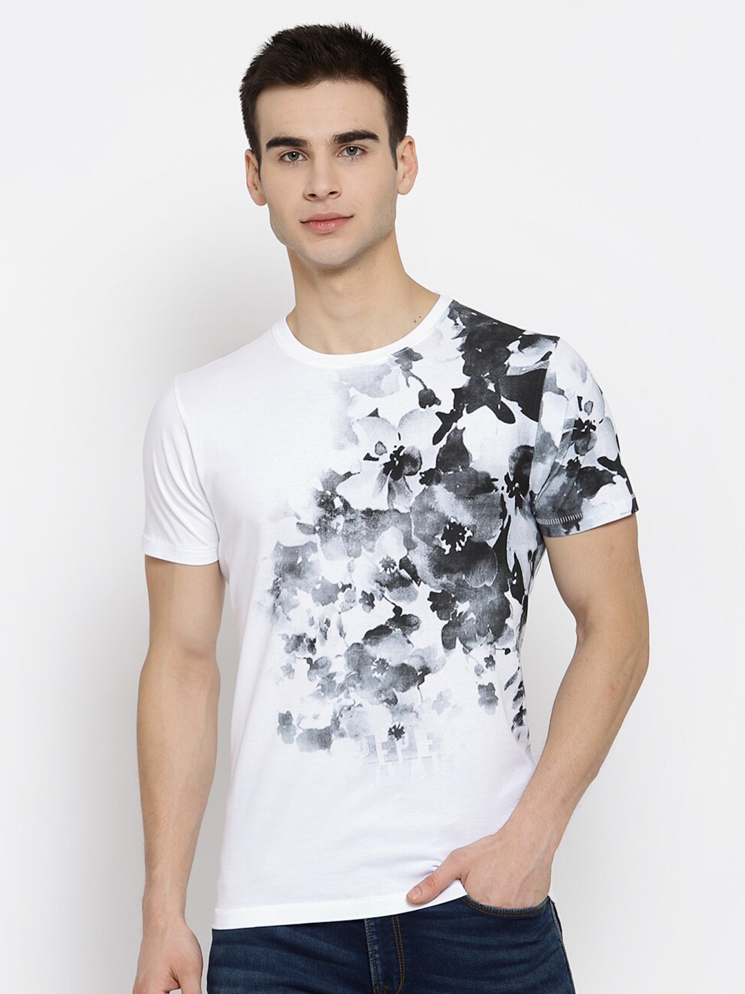 

Pepe Jeans Men White Printed Round Neck Pure Cotton T-shirt