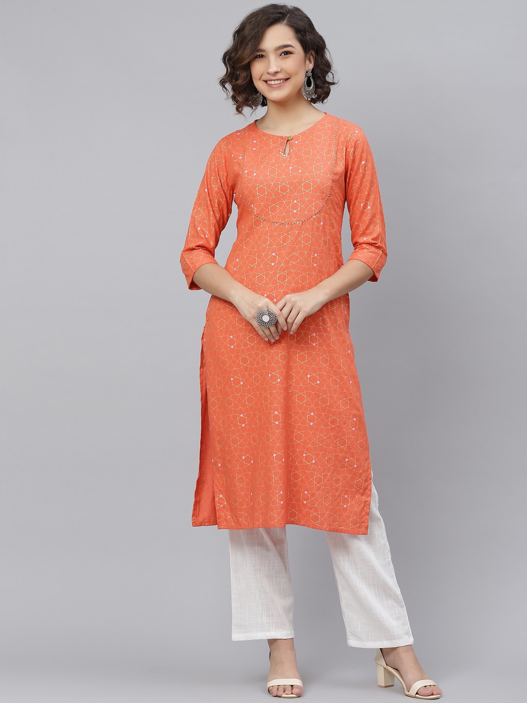 

HERE&NOW Women Orange & Golden Geometric Printed Keyhole Neck Straight Kurta
