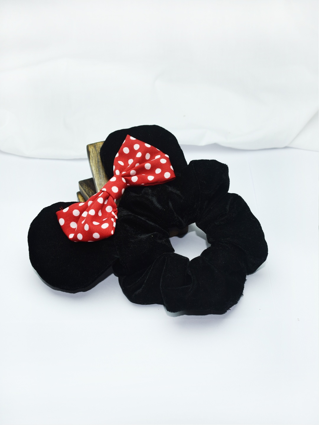 

Soho Boho Studio Women Black & Red Disney Ponytail Holder