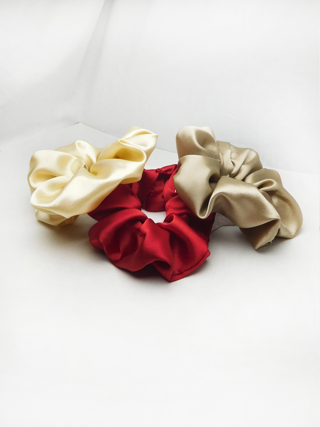 

Soho Boho Studio Cream-Coloured & Brown Ponytail Holders