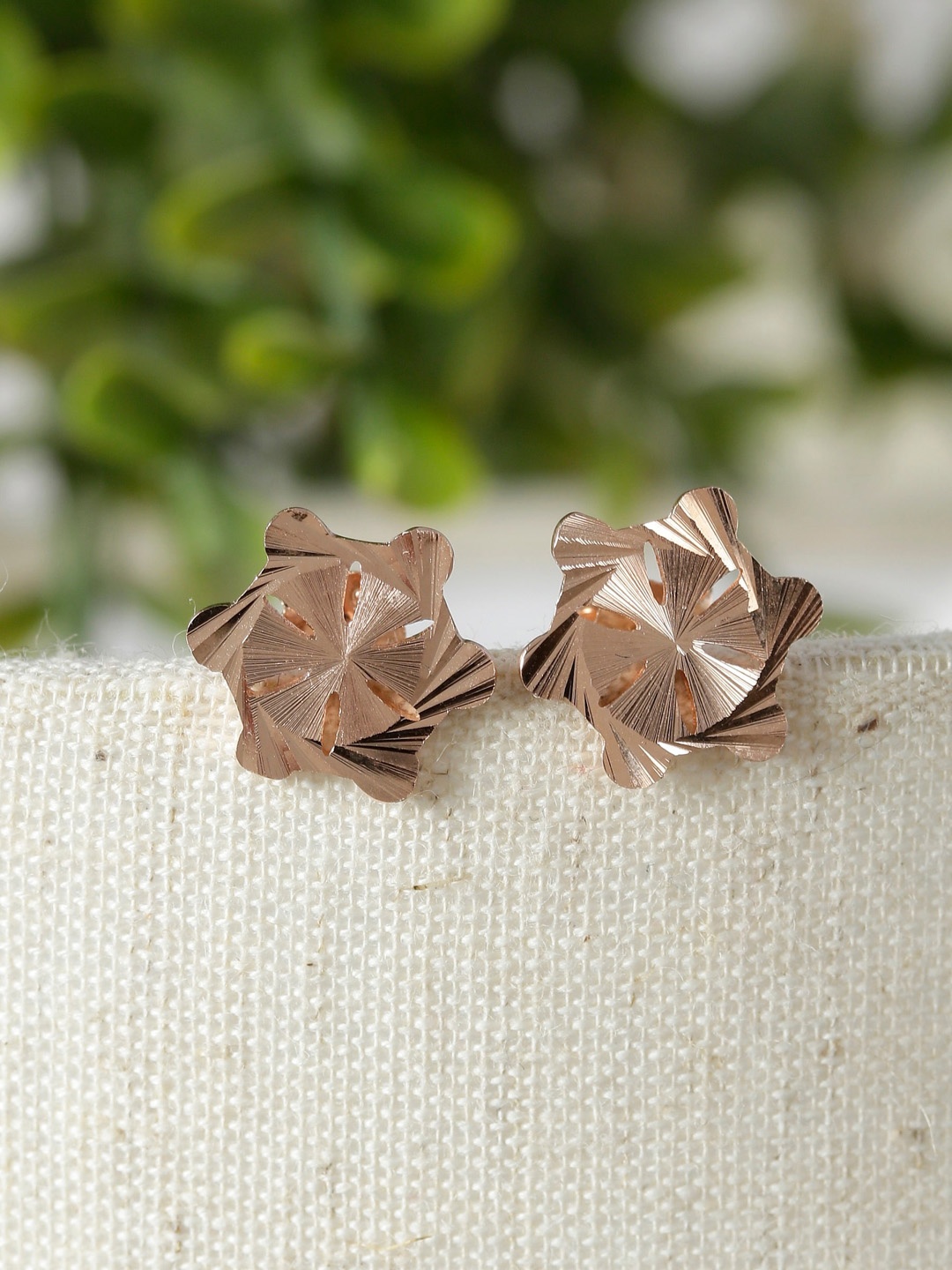 

GIVA 925 Sterling Silver Rose Gold Plated Flower Stud Earrings