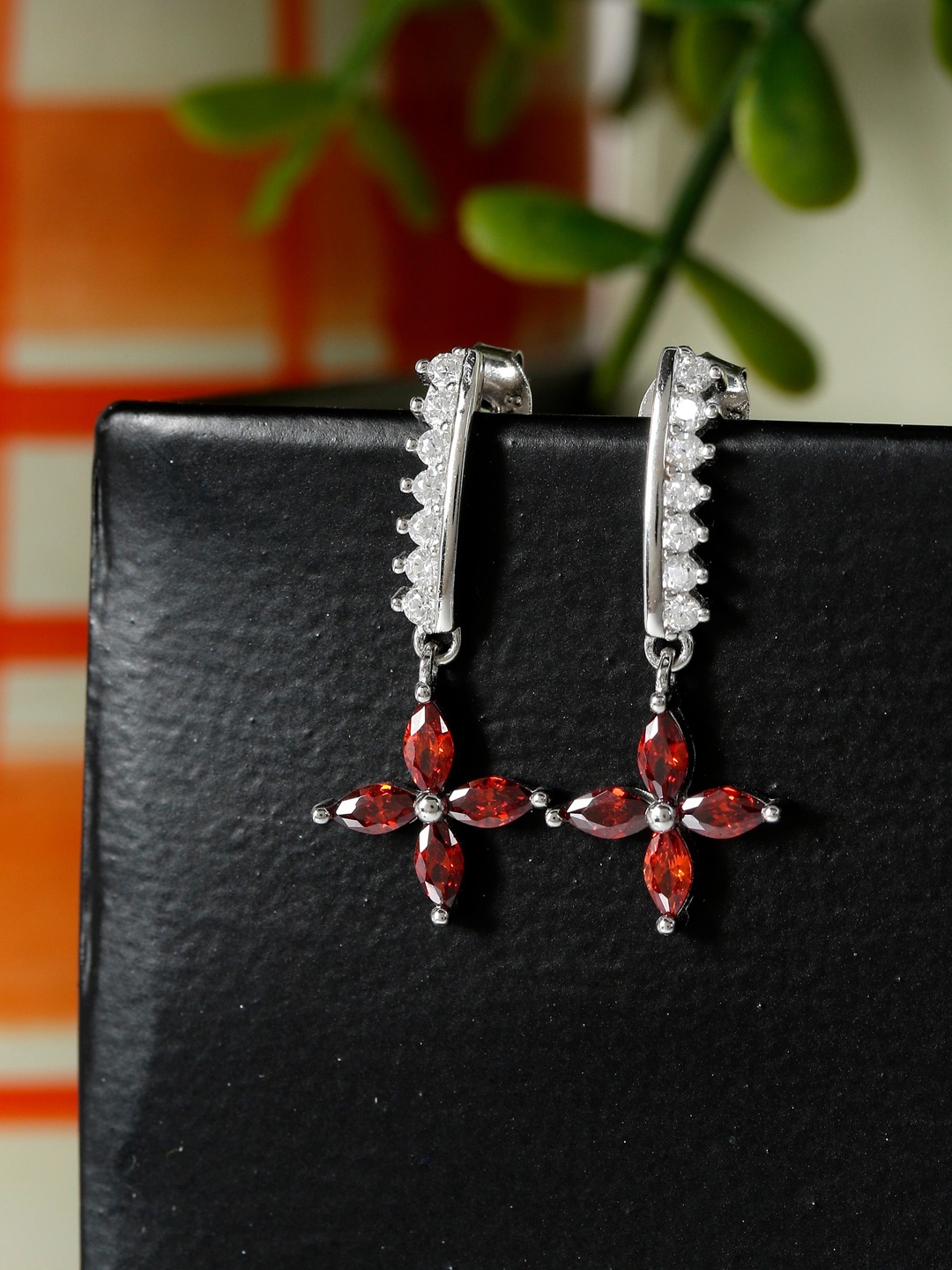 

GIVA 925 Sterling Silver Rhodium Plated Fiery Orange Flower Earrings