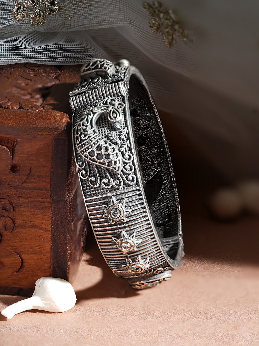 

Rubans Silver-Toned Oxidised Handcrafted Bangle-Style Bracelet