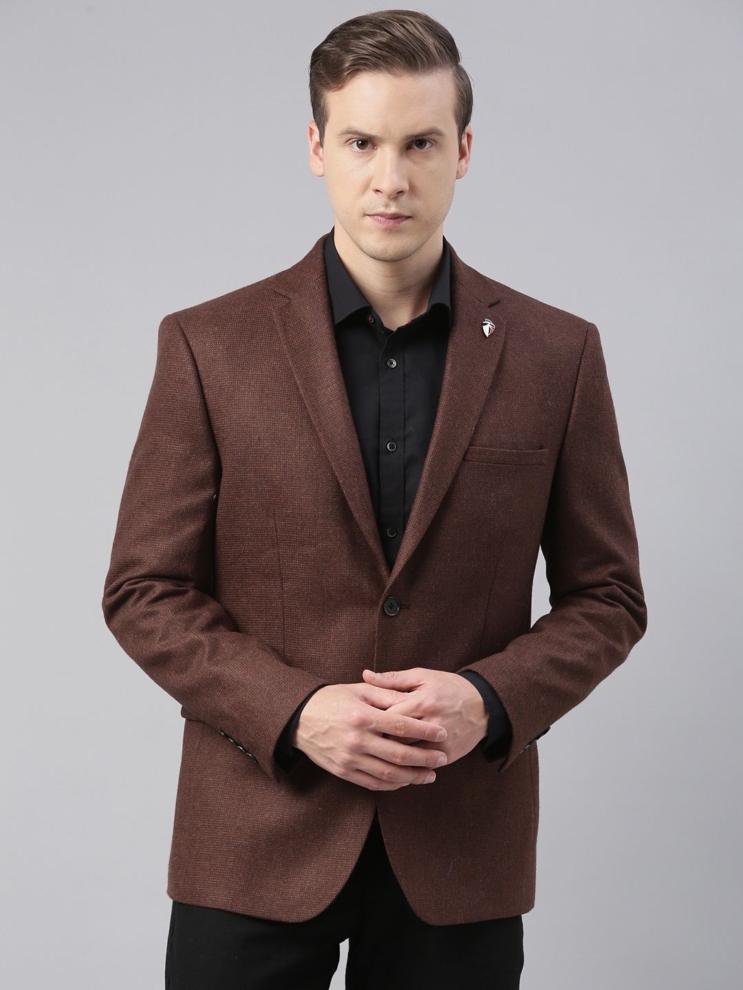 

Theme Men Brown Solid Slim-Fit Single-Breasted Casual Blazer