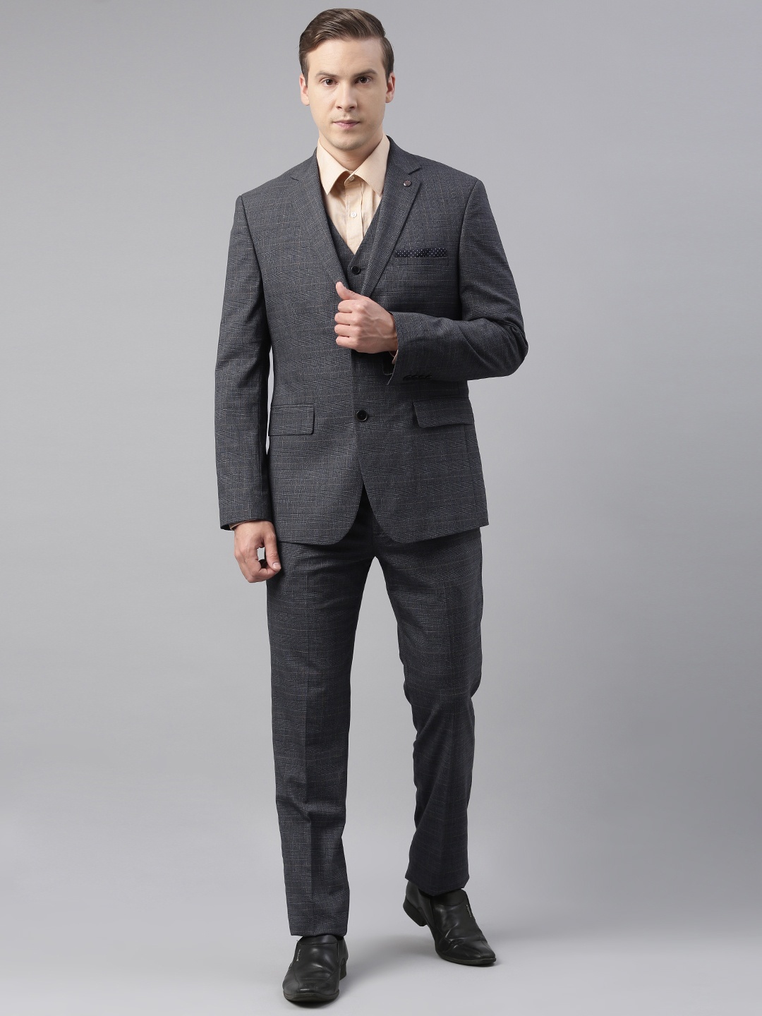

Theme Men Charcoal Checked Single-Breasted Formal Suit
