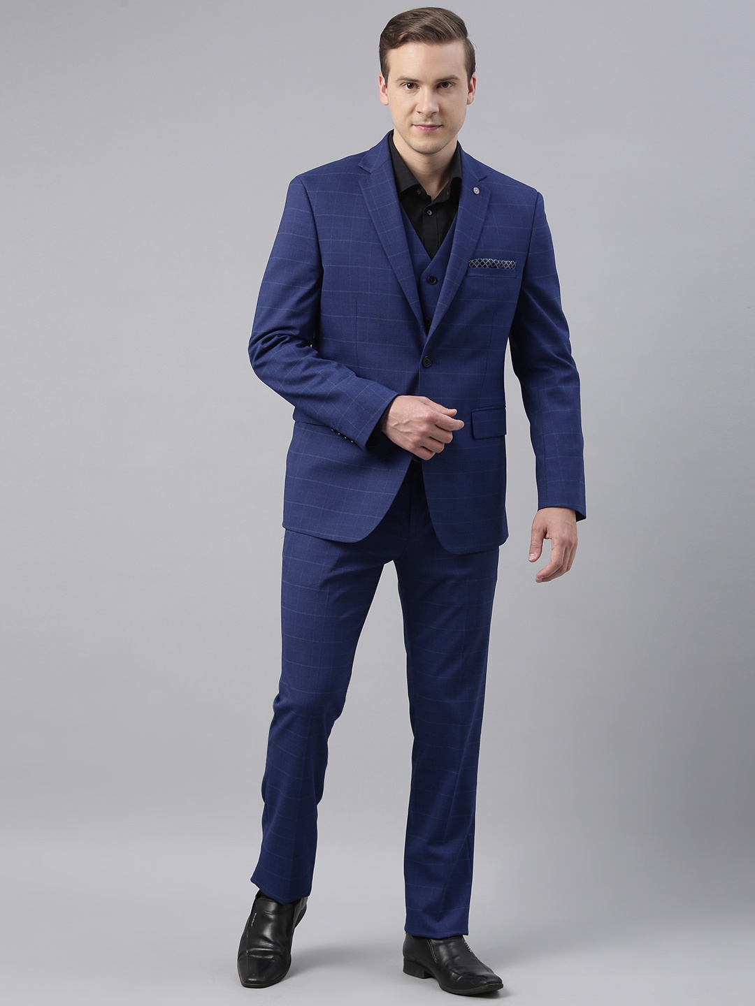 

Theme Men Blue Checked Single-Breasted Suit