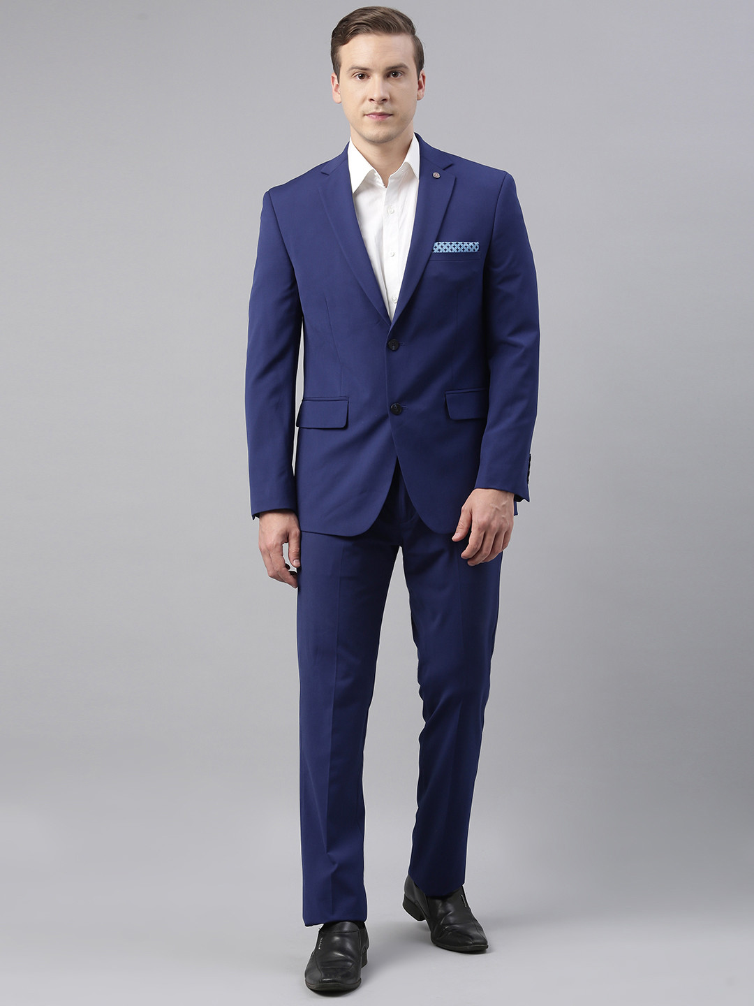 

Theme Men Navy Blue Solid Slim Fit 2 Piece Formal Suit