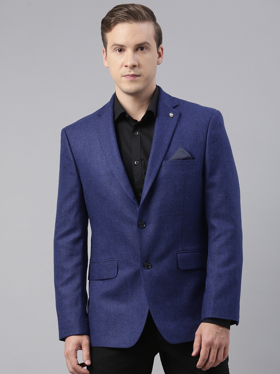 

Theme Men Blue Solid Slim-Fit Single-Breasted Casual Blazer