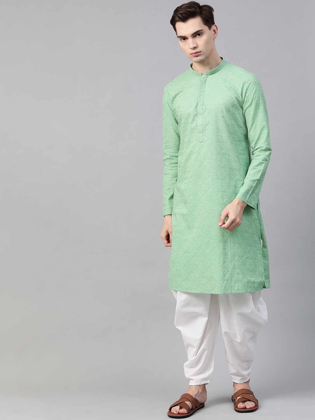 

See Designs Men Green Pure Cotton Chikankari Embroidered Straight Kurta