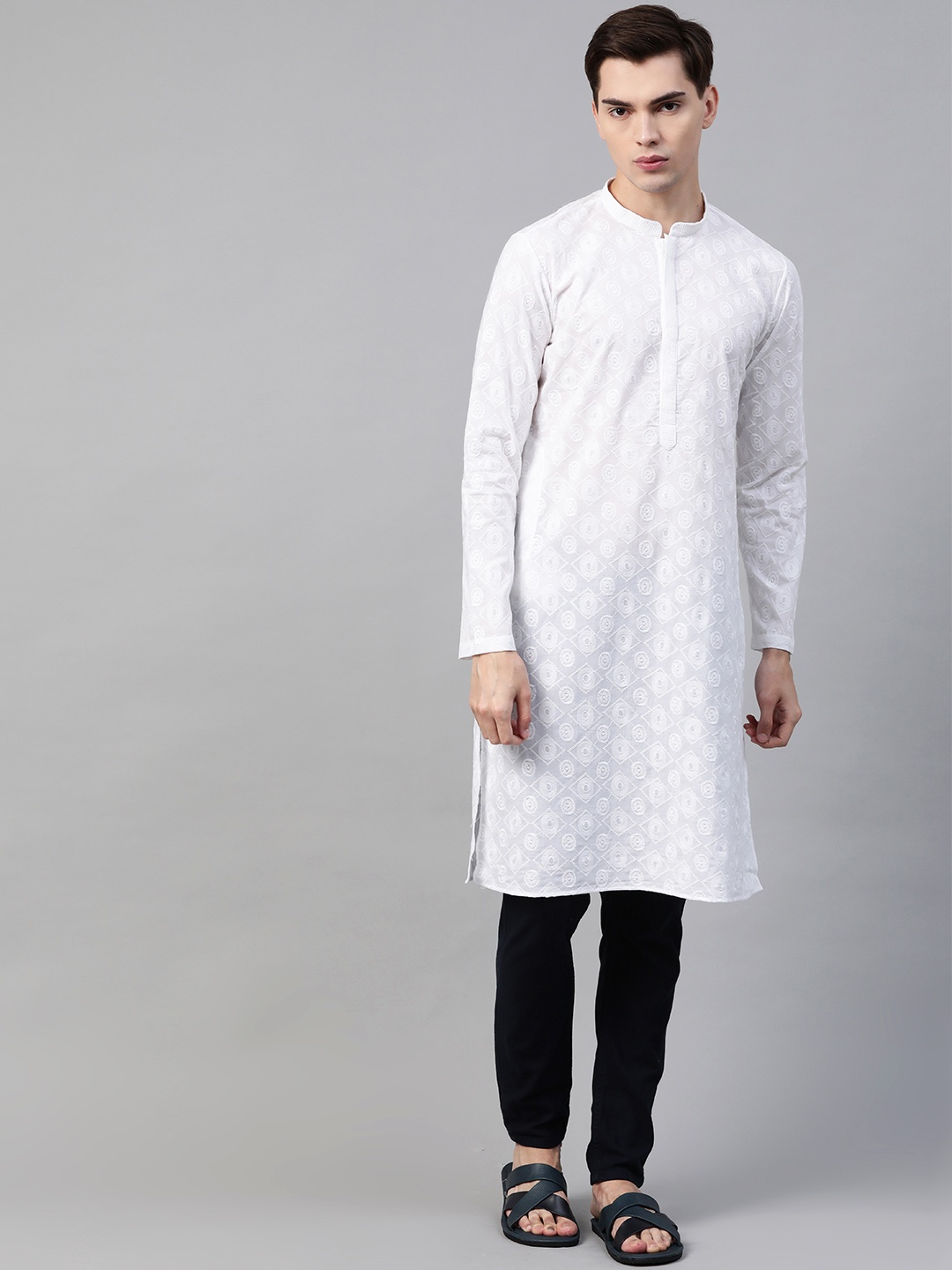 

See Designs Men White Floral Embroidered Chikankari Pure Cotton Kurta