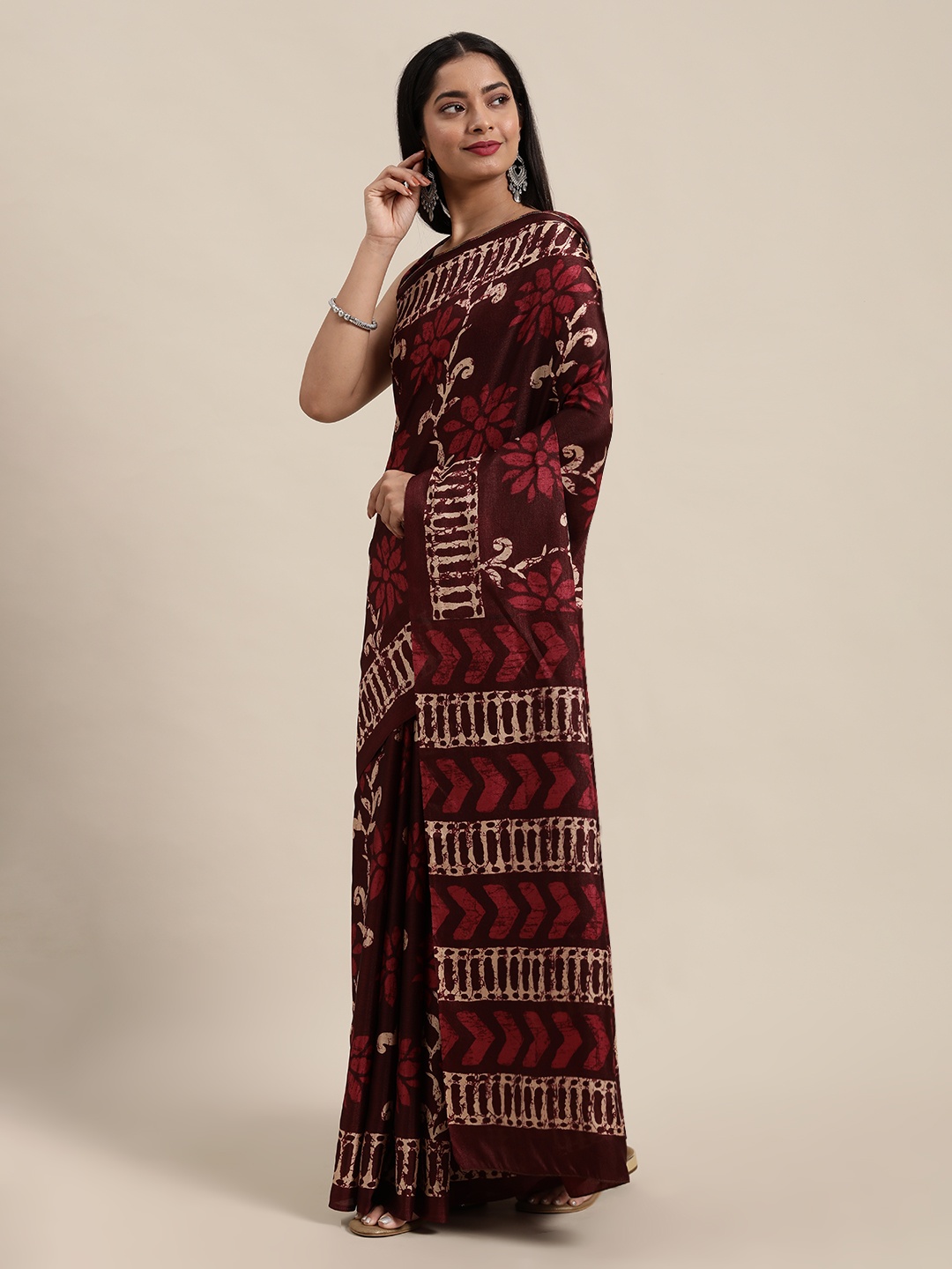 

Saree mall Maroon Floral Art Silk Bagru Sarees
