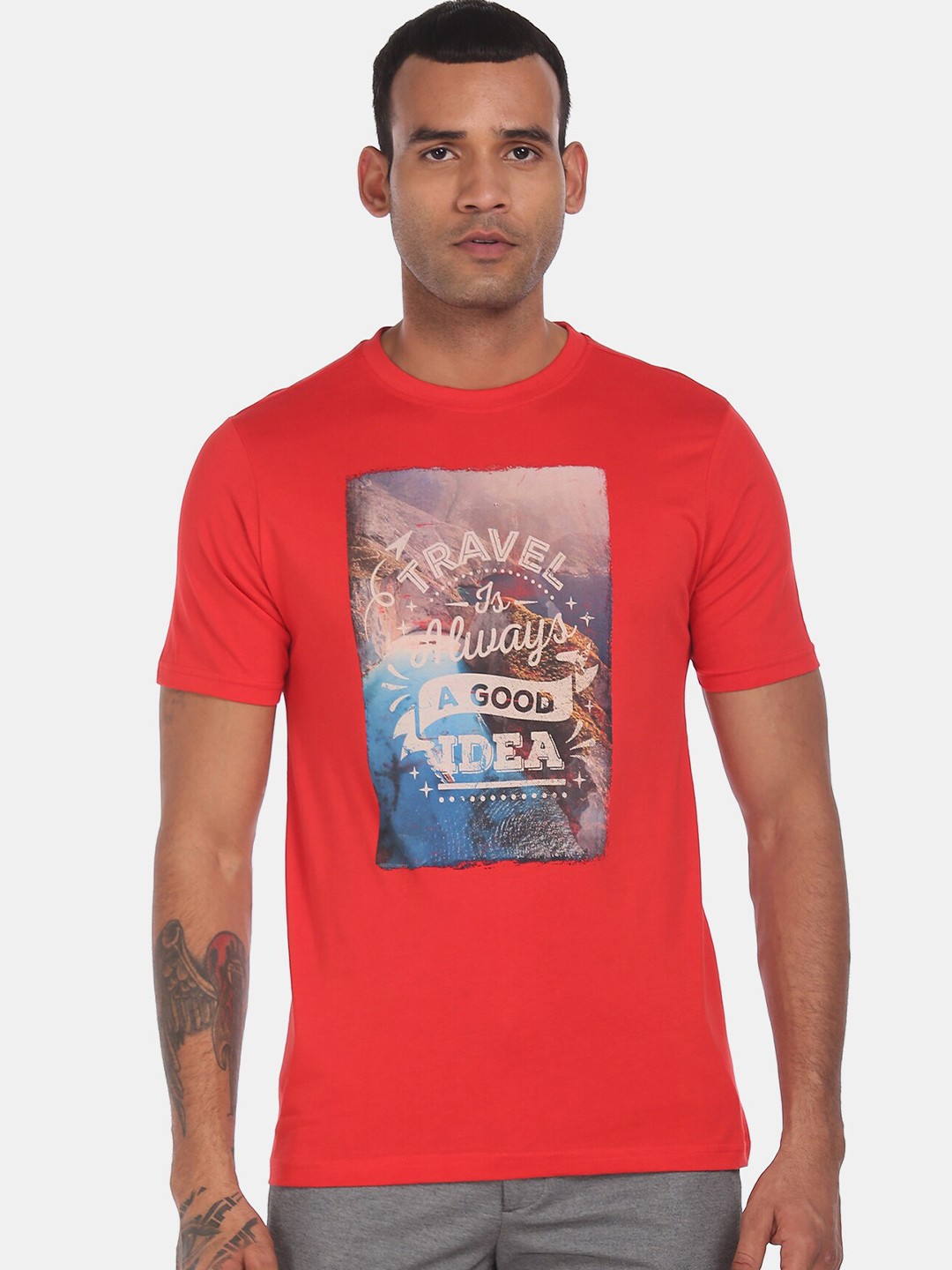 

Colt Men Red & Blue Pure Cotton Printed Round Neck T-shirt