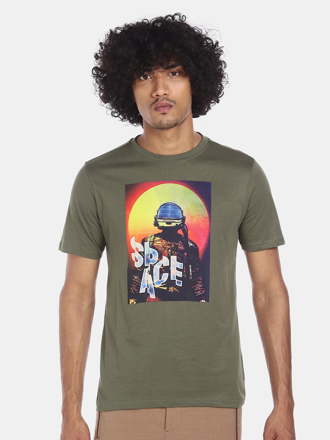 

Colt Men Olive Green & Yellow Pure Cotton Printed Round Neck T-shirt