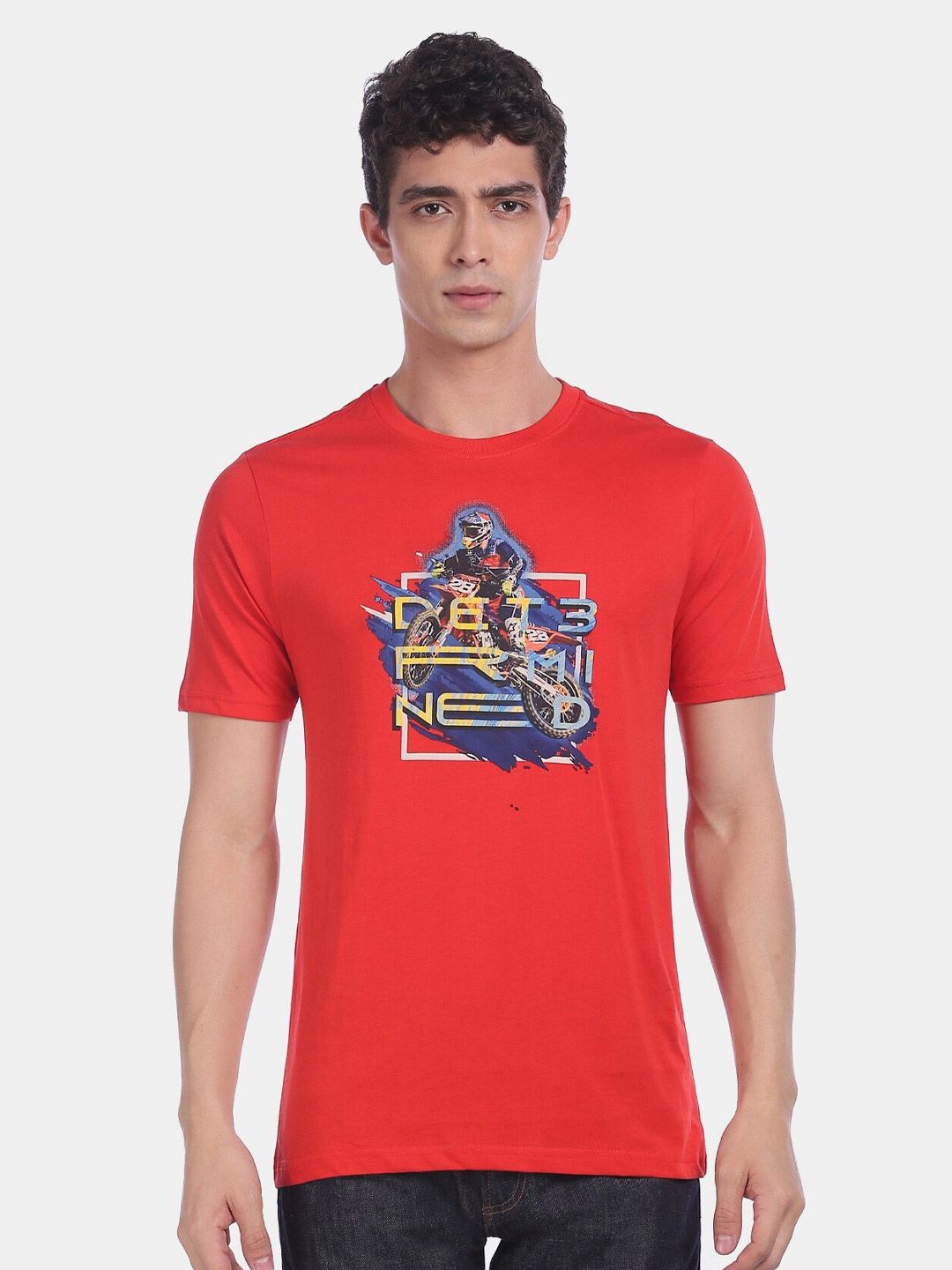 

Colt Men Red Printed Hood T-shirt
