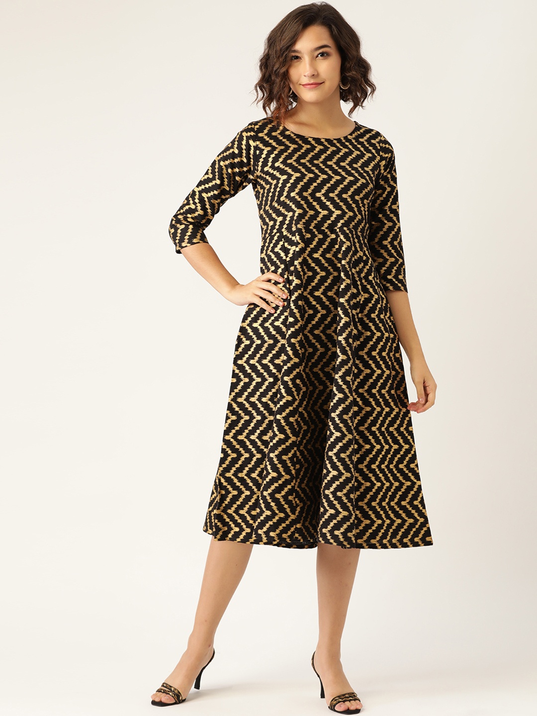 

Shae by SASSAFRAS Women Black & Golden Chevron Print Fit & Flare Dress