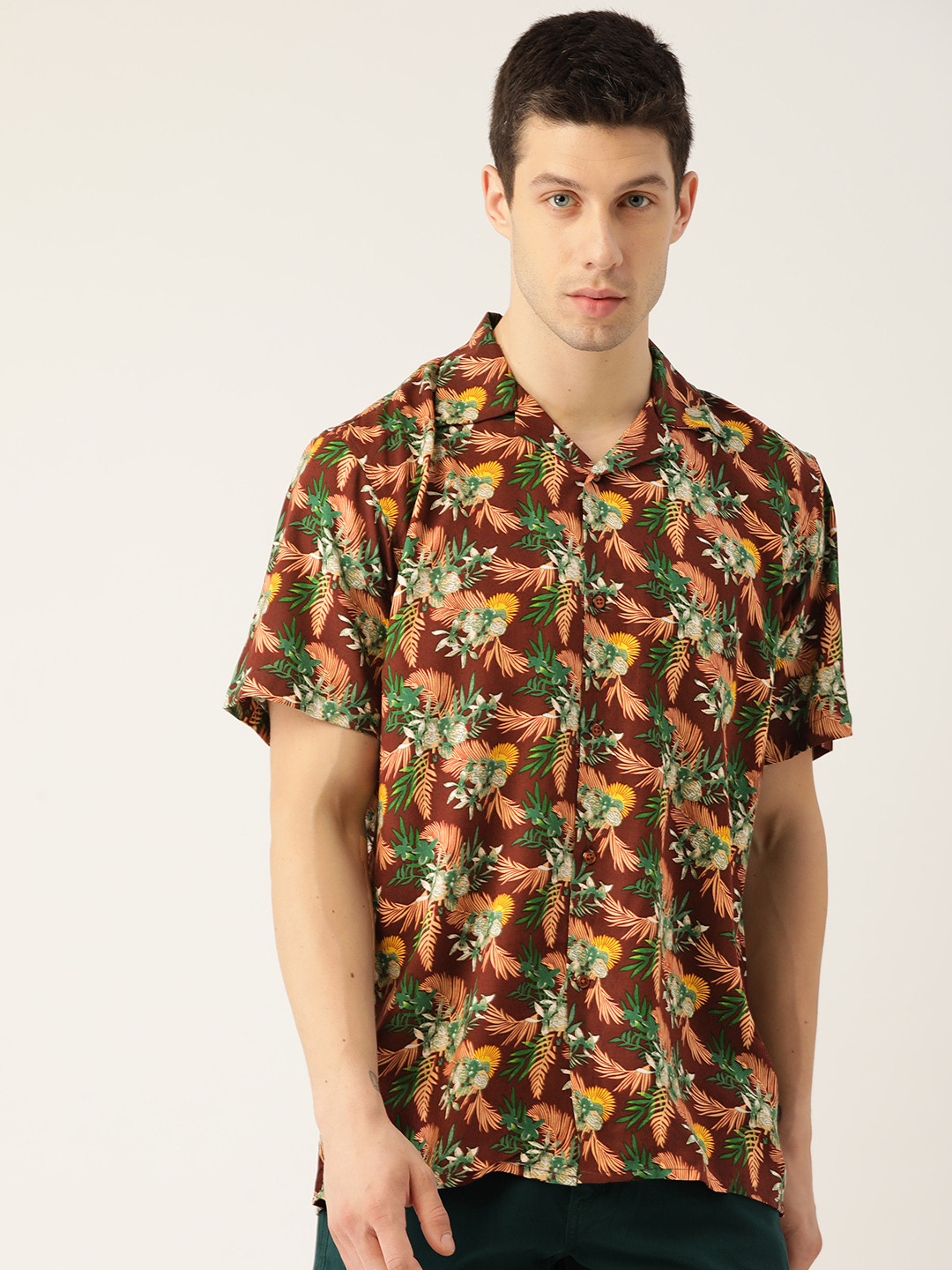 

Hancock Men Brown & Green Relaxed Tropical Print Casual Shirt