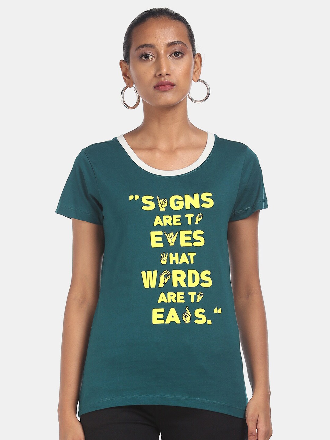 

Sugr Women Teal Printed Round Neck T-shirt
