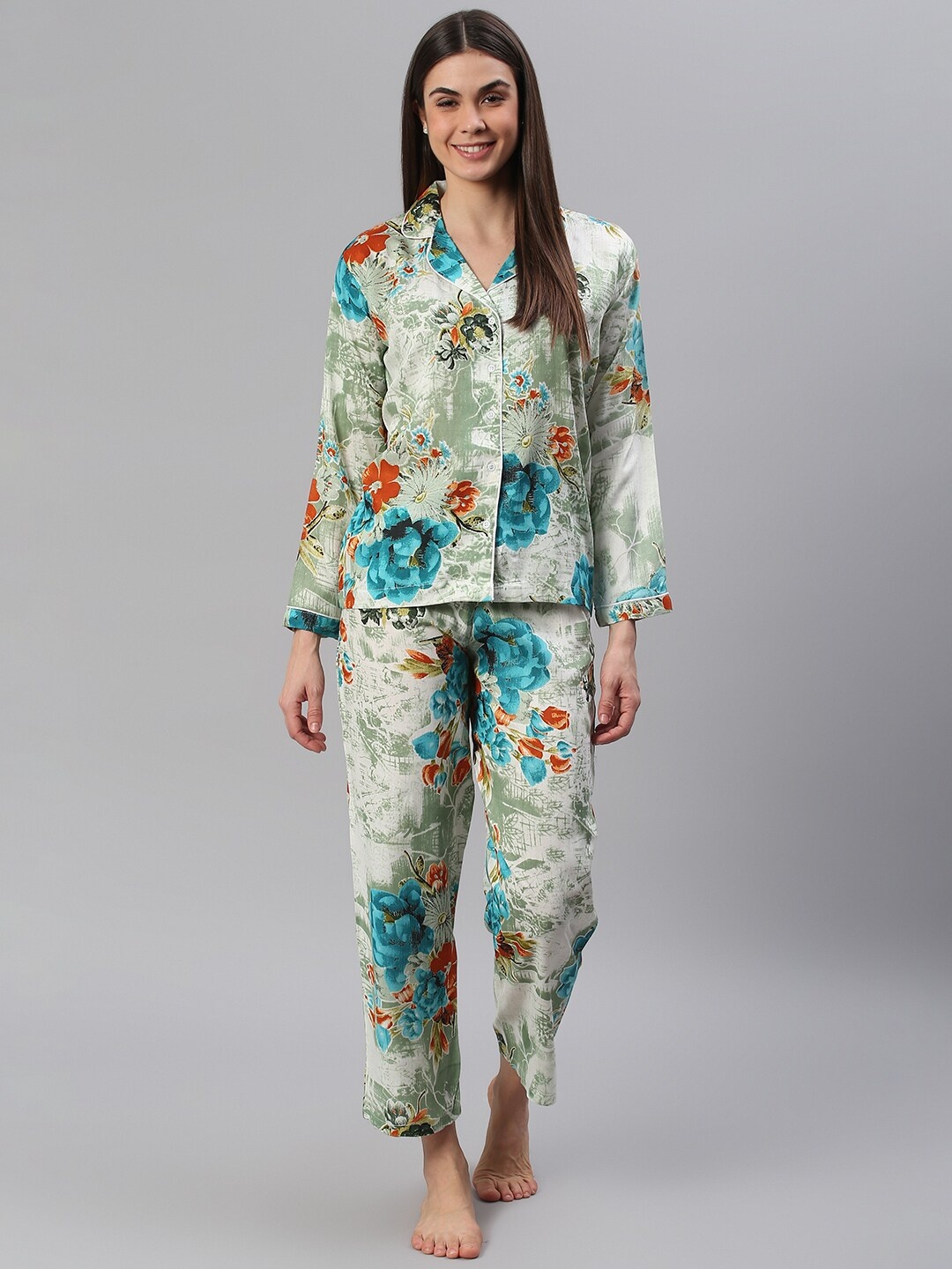 

Cation Women Green & Blue Printed Night suit
