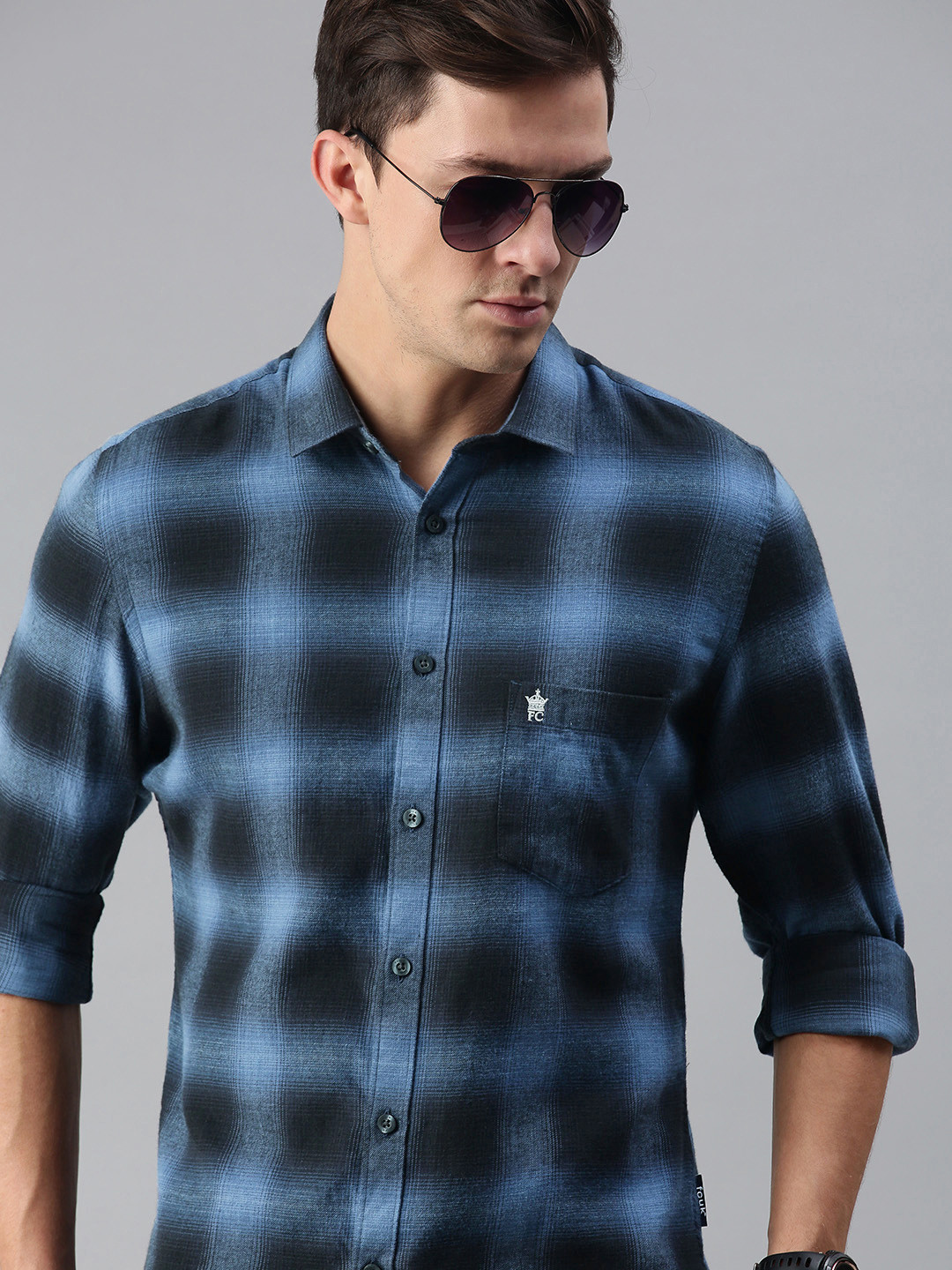 

French Connection Men Blue & Black Slim Fit Checked Pure Cotton Casual Shirt