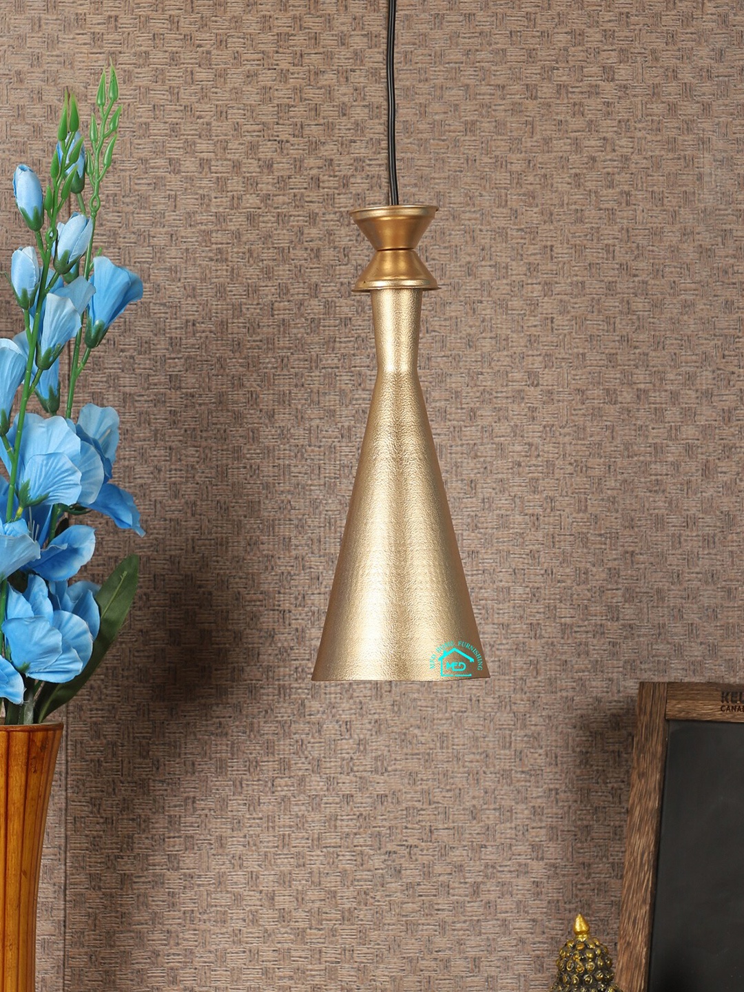 

MFD HOME FURNISHING Gold-Toned Solid Contemporary Hanging Lantern
