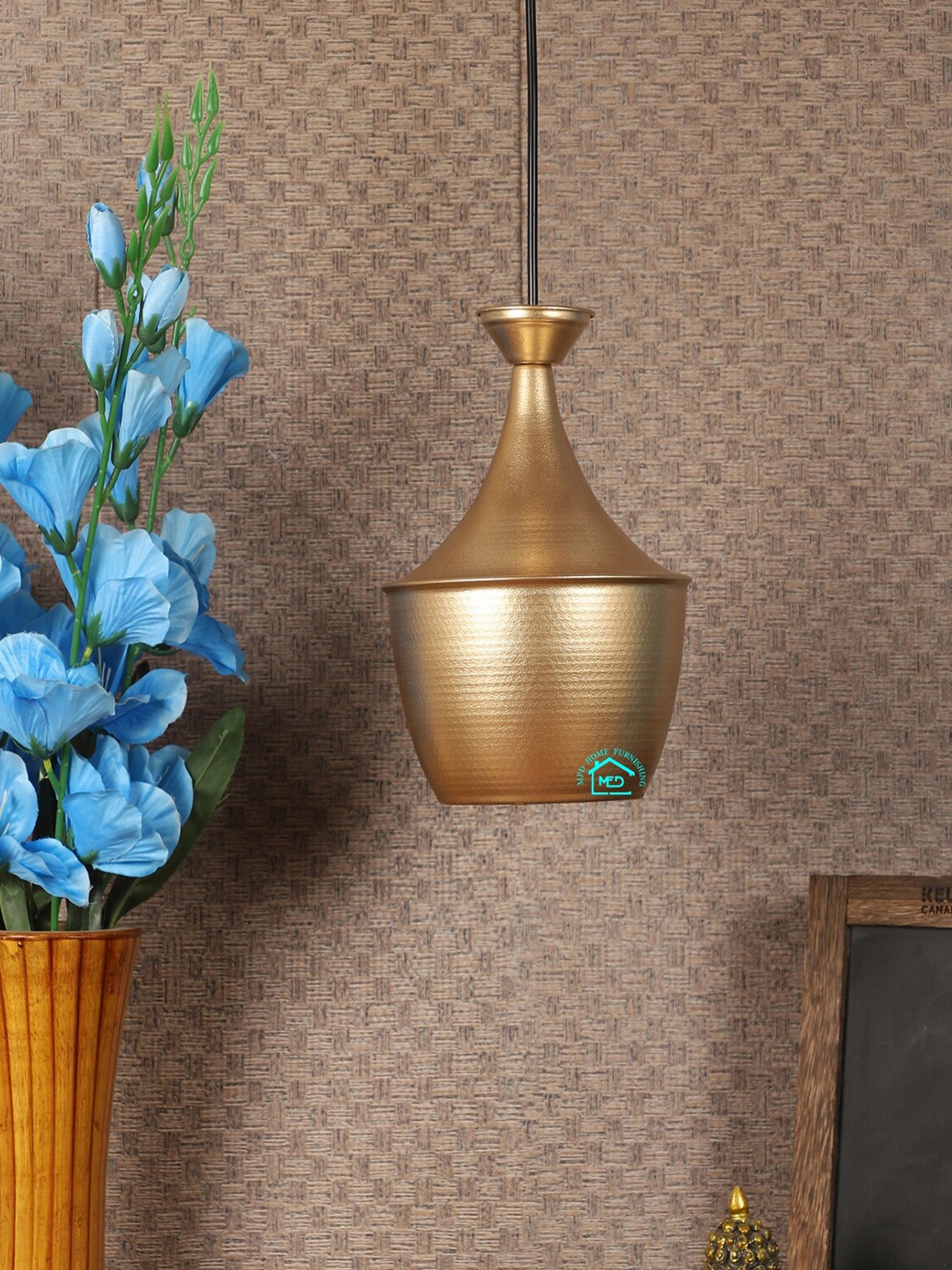 

MFD HOME FURNISHING Gold-Toned Textured Traditional Hanging Lamp