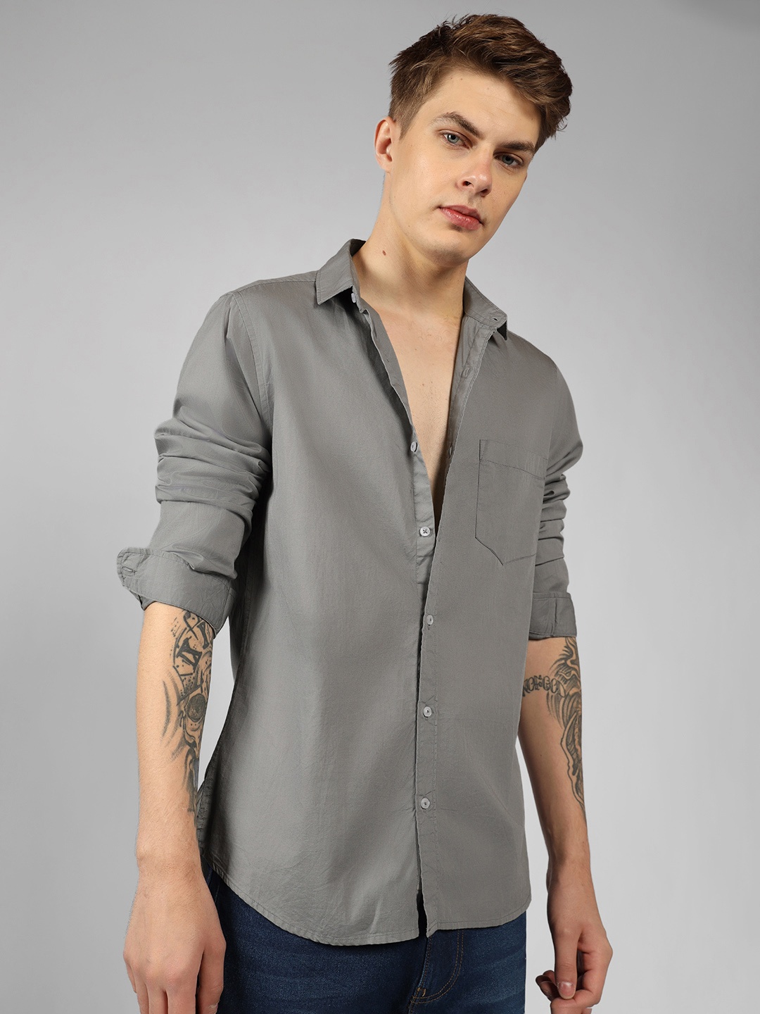 

Dennis Lingo Men Grey Solid Slim Fit Cotton Casual Shirt