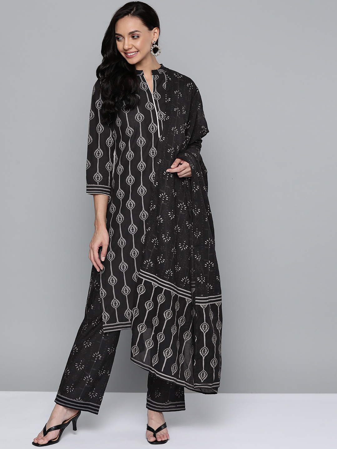 

HERE&NOW Women Black & Grey Ethnic Printed Pure Cotton Kurta with Palazzos & With Dupatta