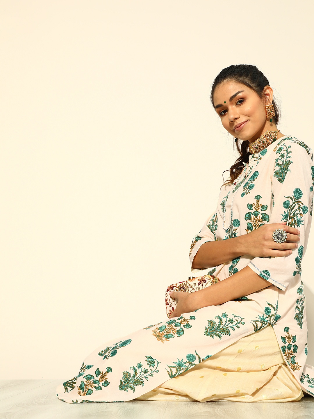 

HERE&NOW Women Off White & Green Pure Cotton Ethnic Motifs Printed Kurta
