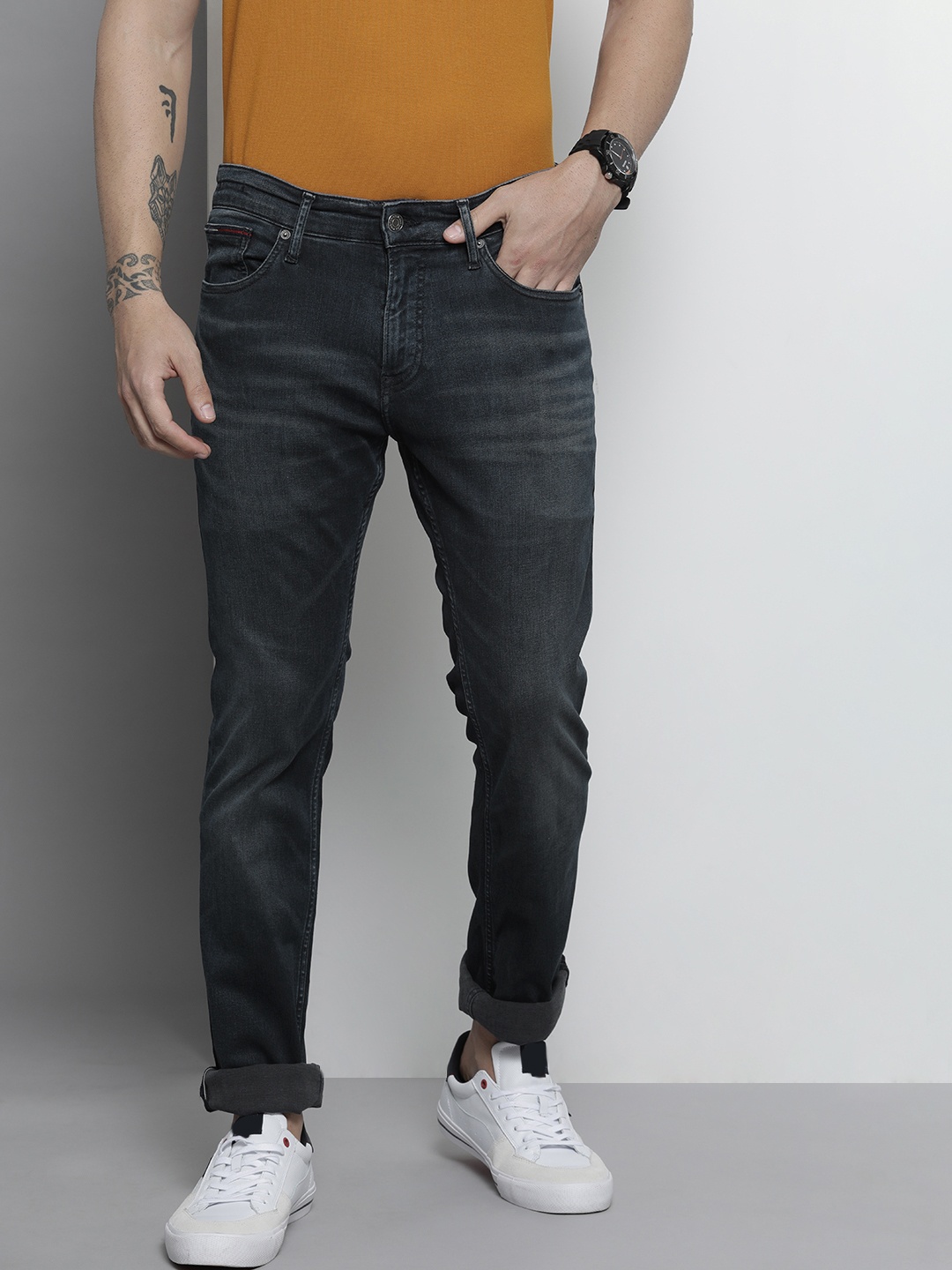 

Tommy Hilfiger Men Blue Scanton Slim Fit Light Fade Stretchable Jeans