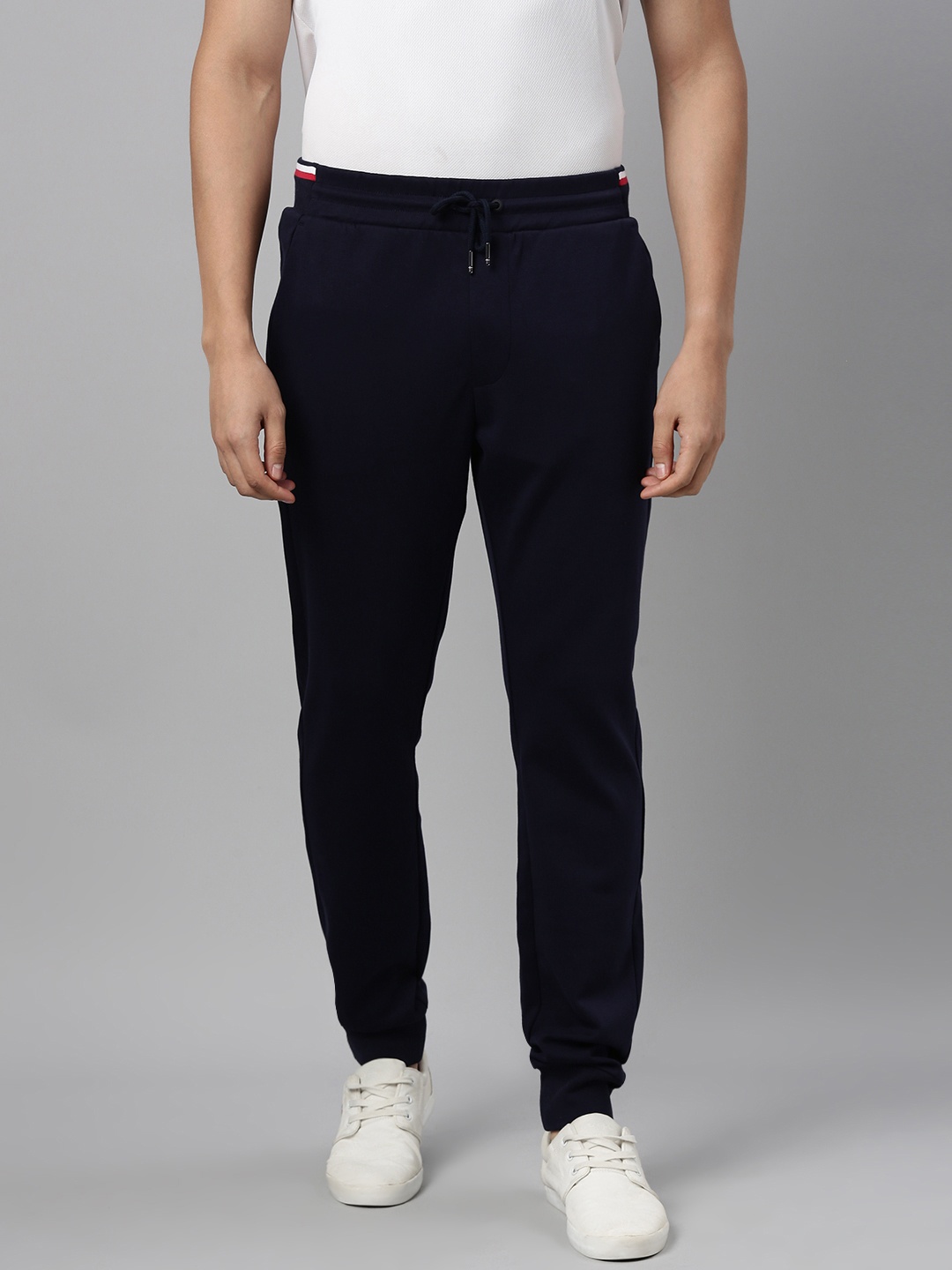 

Tommy Hilfiger Men Navy Blue Solid Straight Fit Joggers