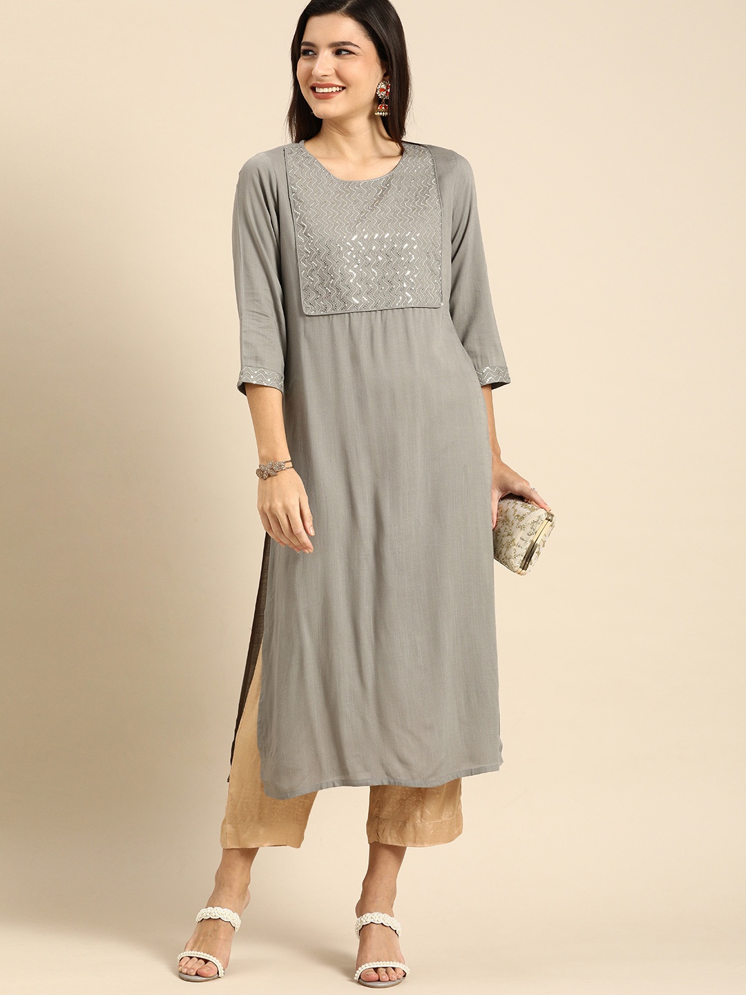 

Rajnandini Women Grey Embellished Kurta