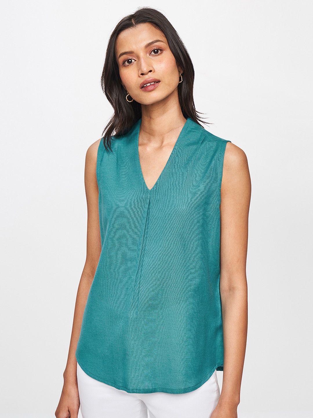 

AND Women Green Solid V Neck Sleevless A-Line Top