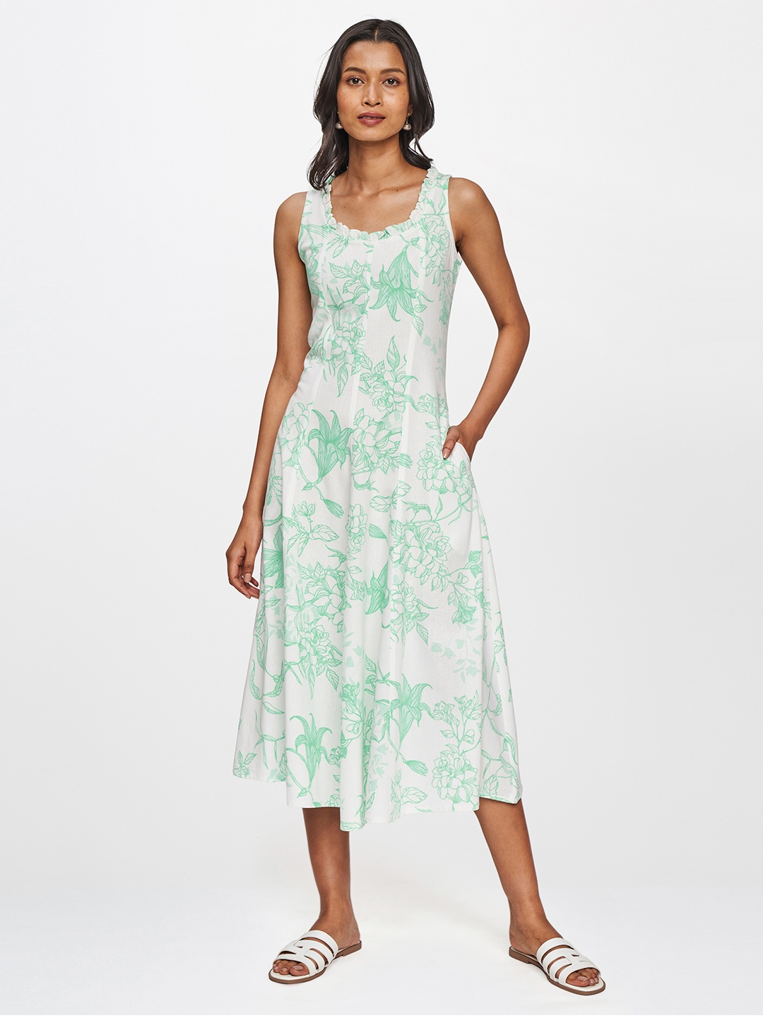 

AND Green & White Floral Printed Lettuce Neck A-Line Midi Dress