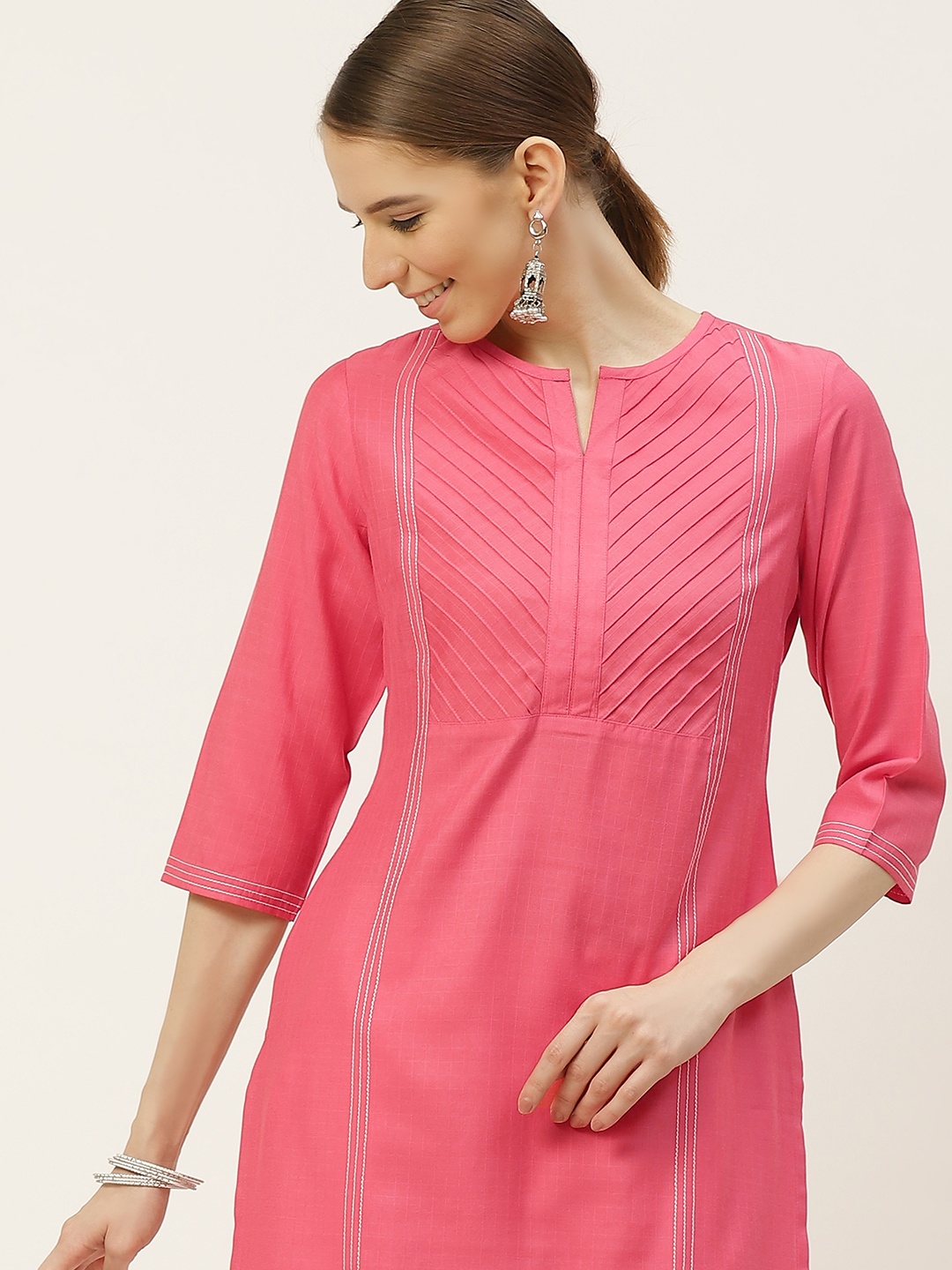 

Anouk Women Pink Solid Kantha Work Dobby Pin Tuck Pleated Straight Kurta