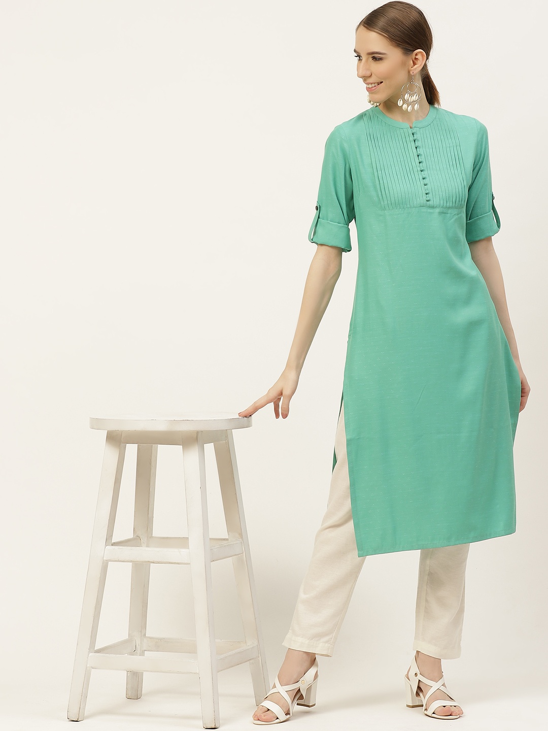 

Anouk Women Green Thread Work Dobby Kurta